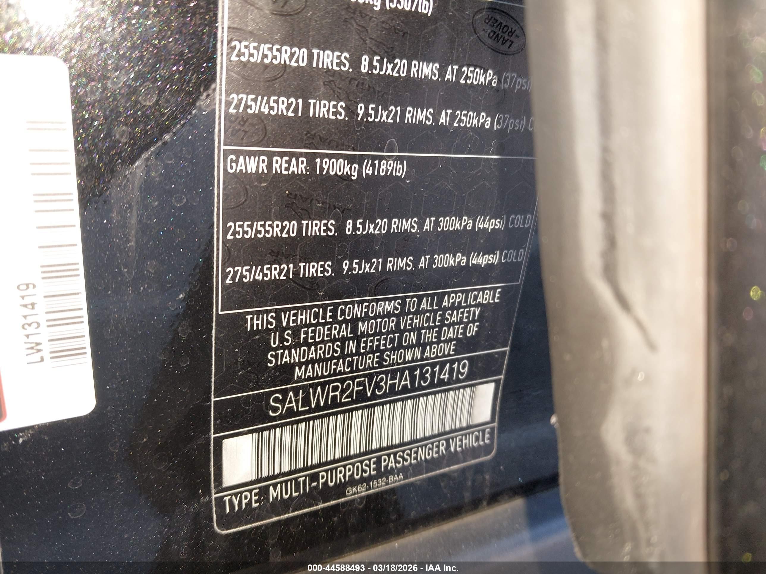 LAND ROVER image 9