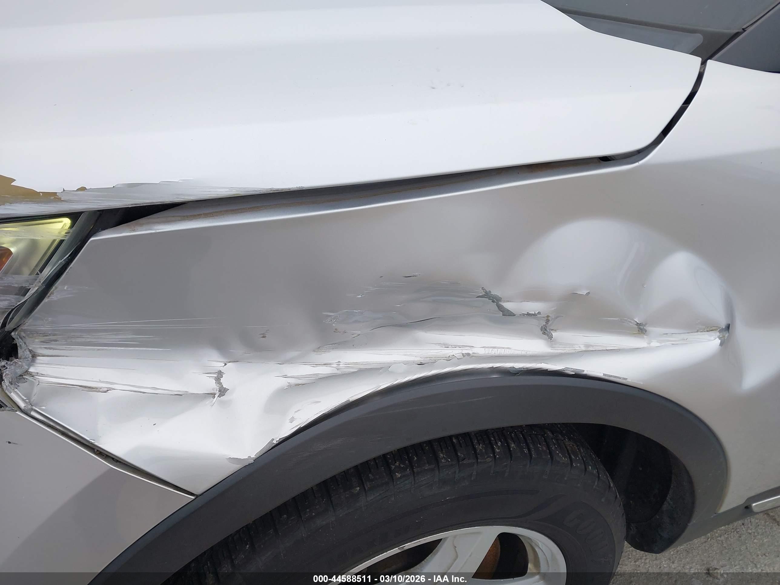 FORD EXPLORER image 6