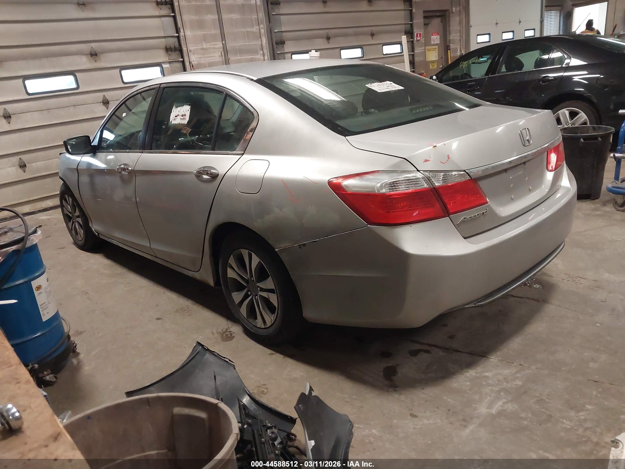 HONDA ACCORD image 3