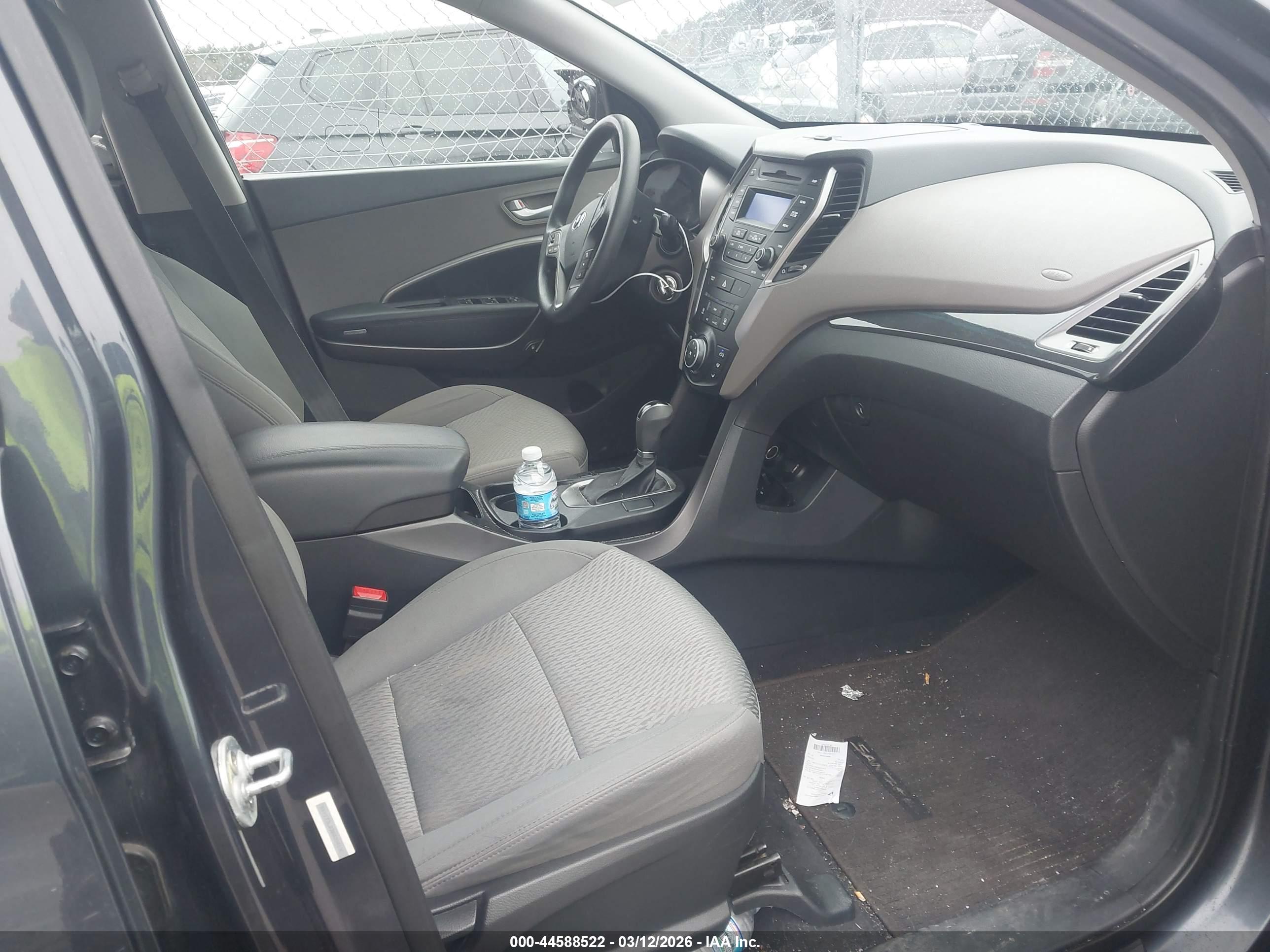 HYUNDAI SANTA image 5