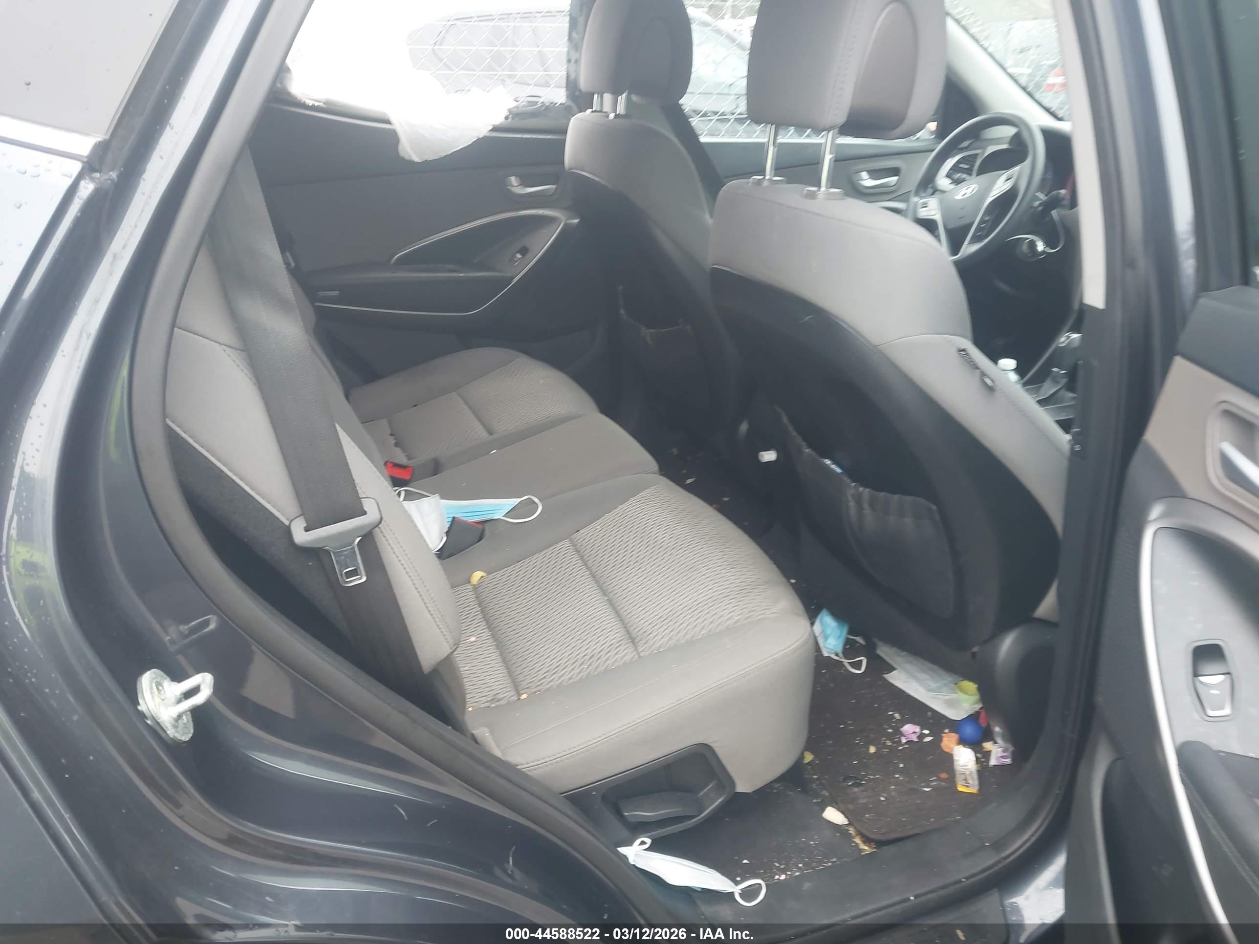 HYUNDAI SANTA image 8