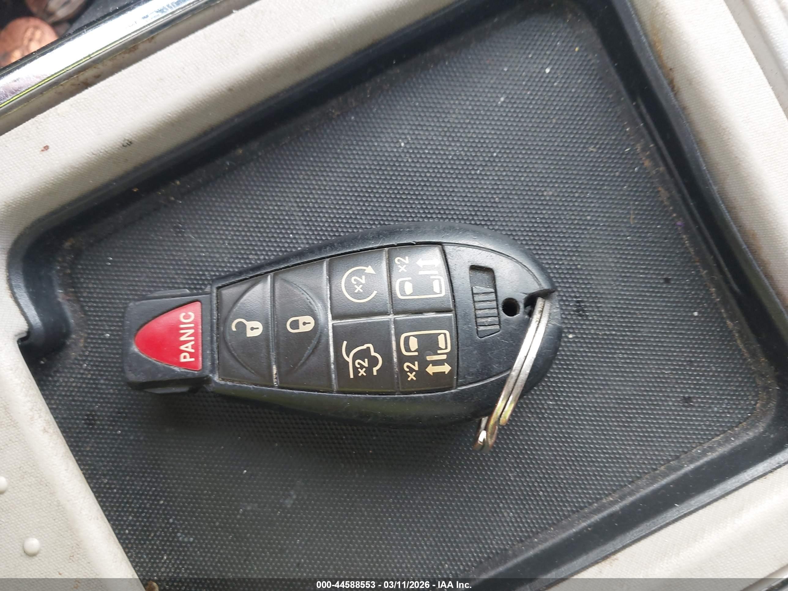 CHRYSLER TOWN image 11