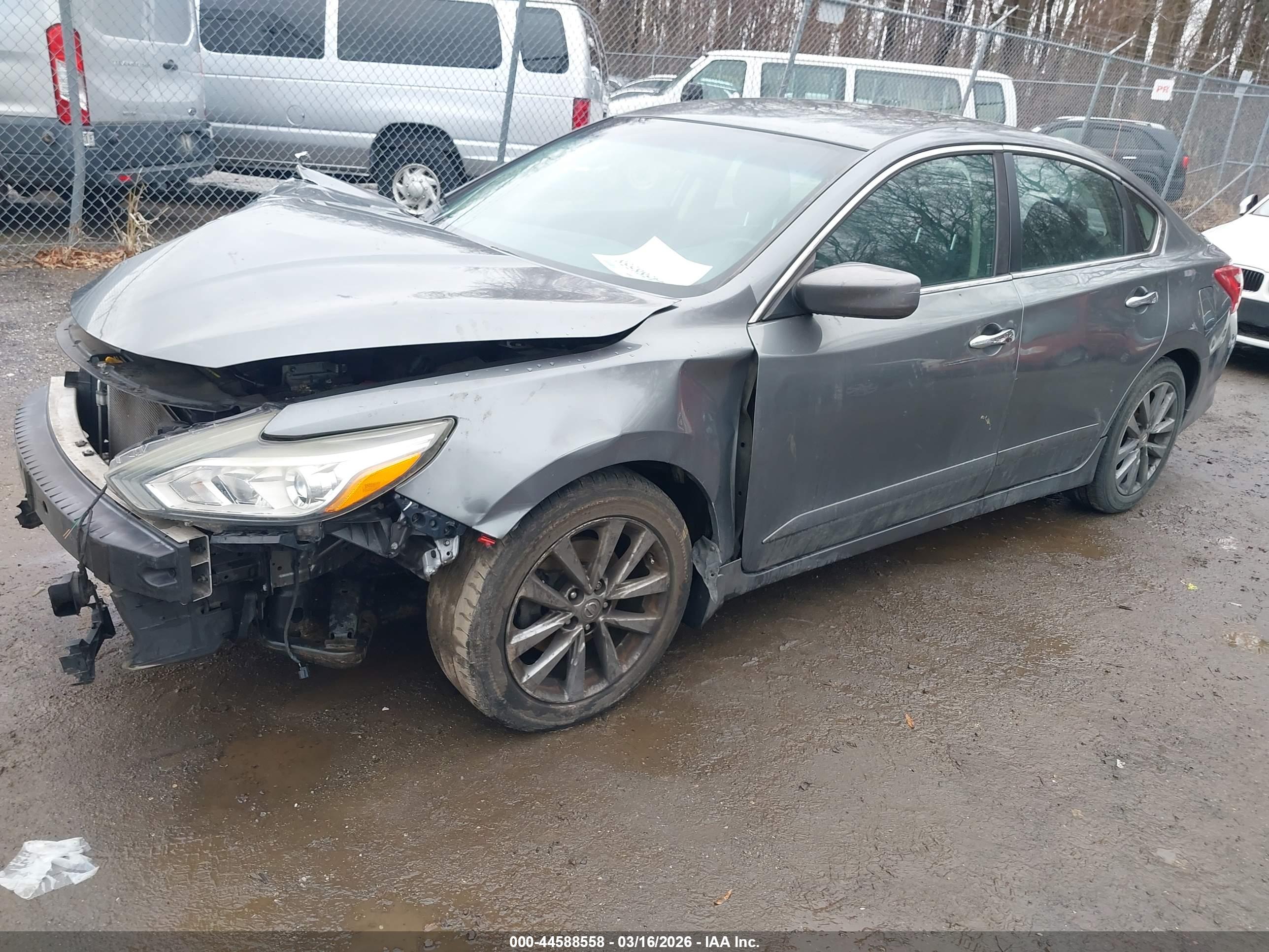 NISSAN ALTIMA image 2