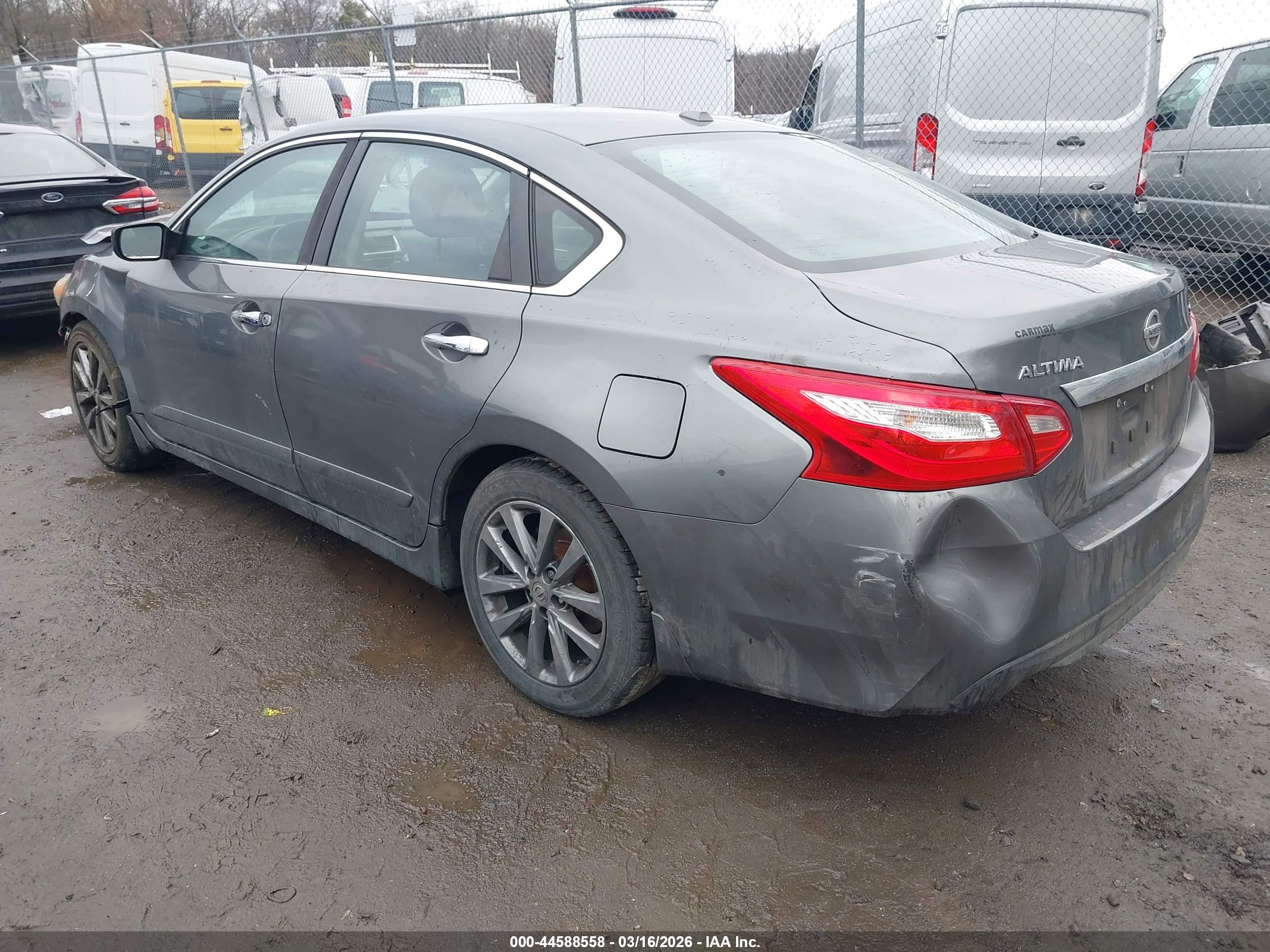 NISSAN ALTIMA image 3