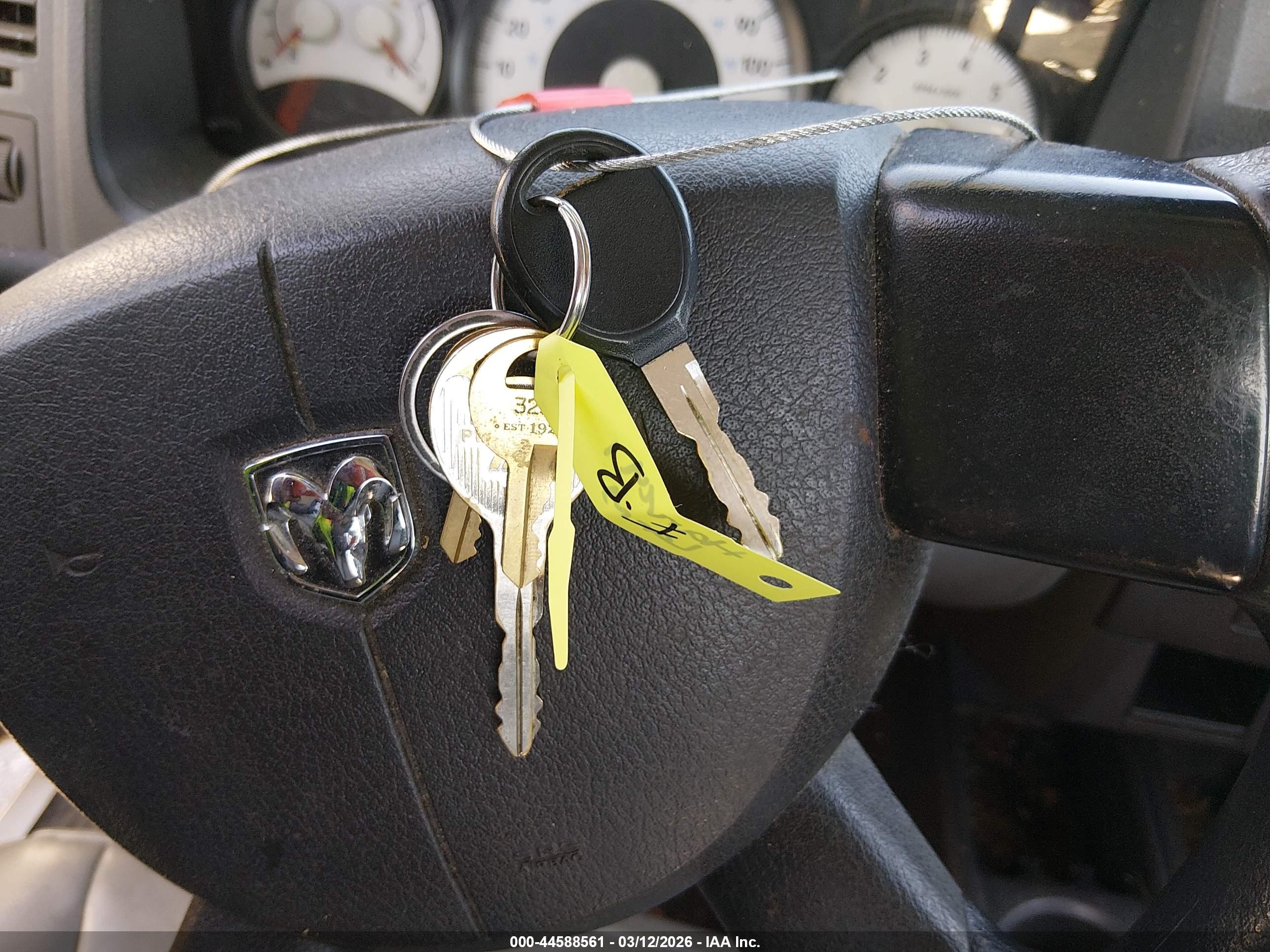 DODGE DAKOTA image 11
