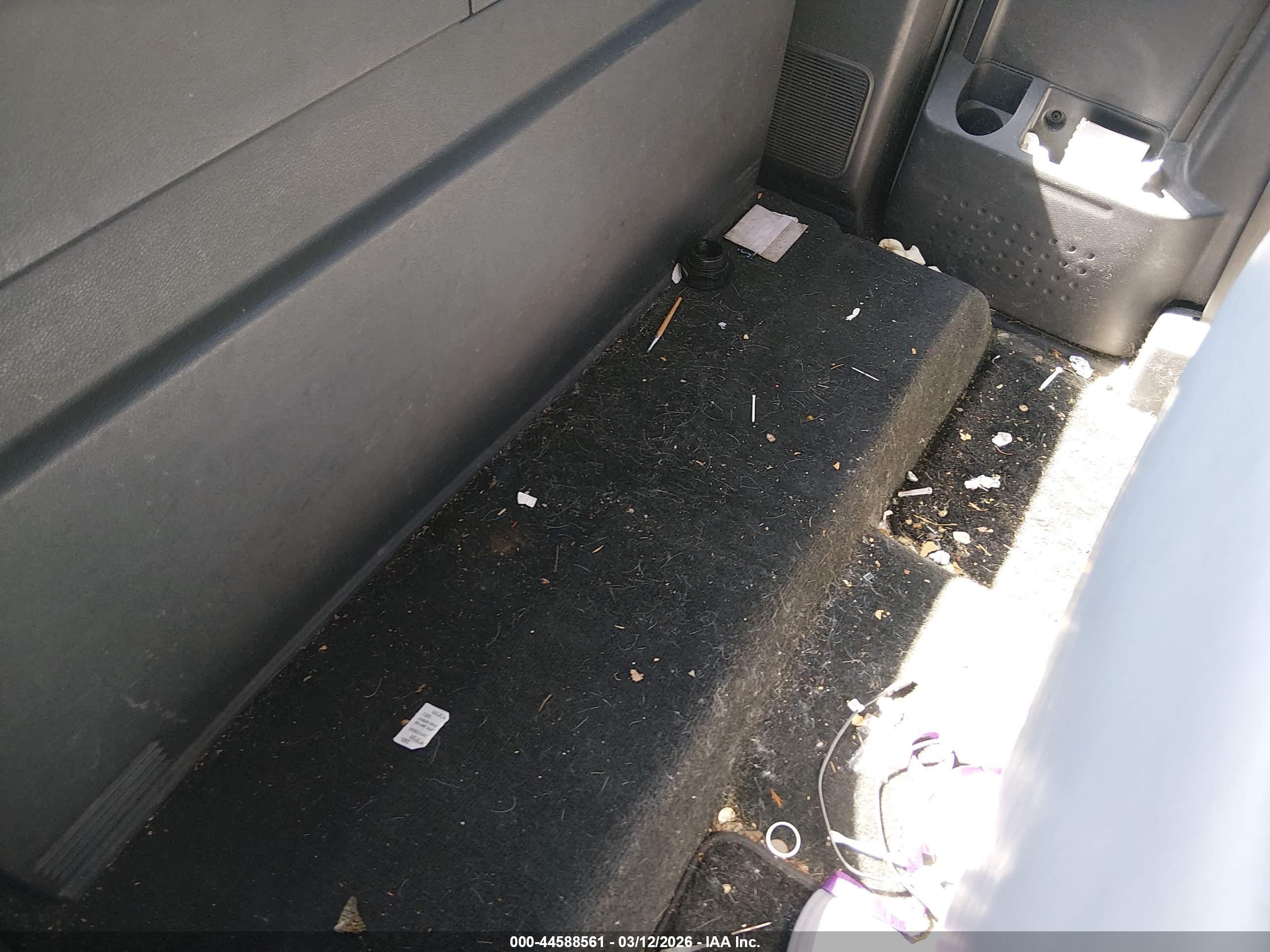 DODGE DAKOTA image 8