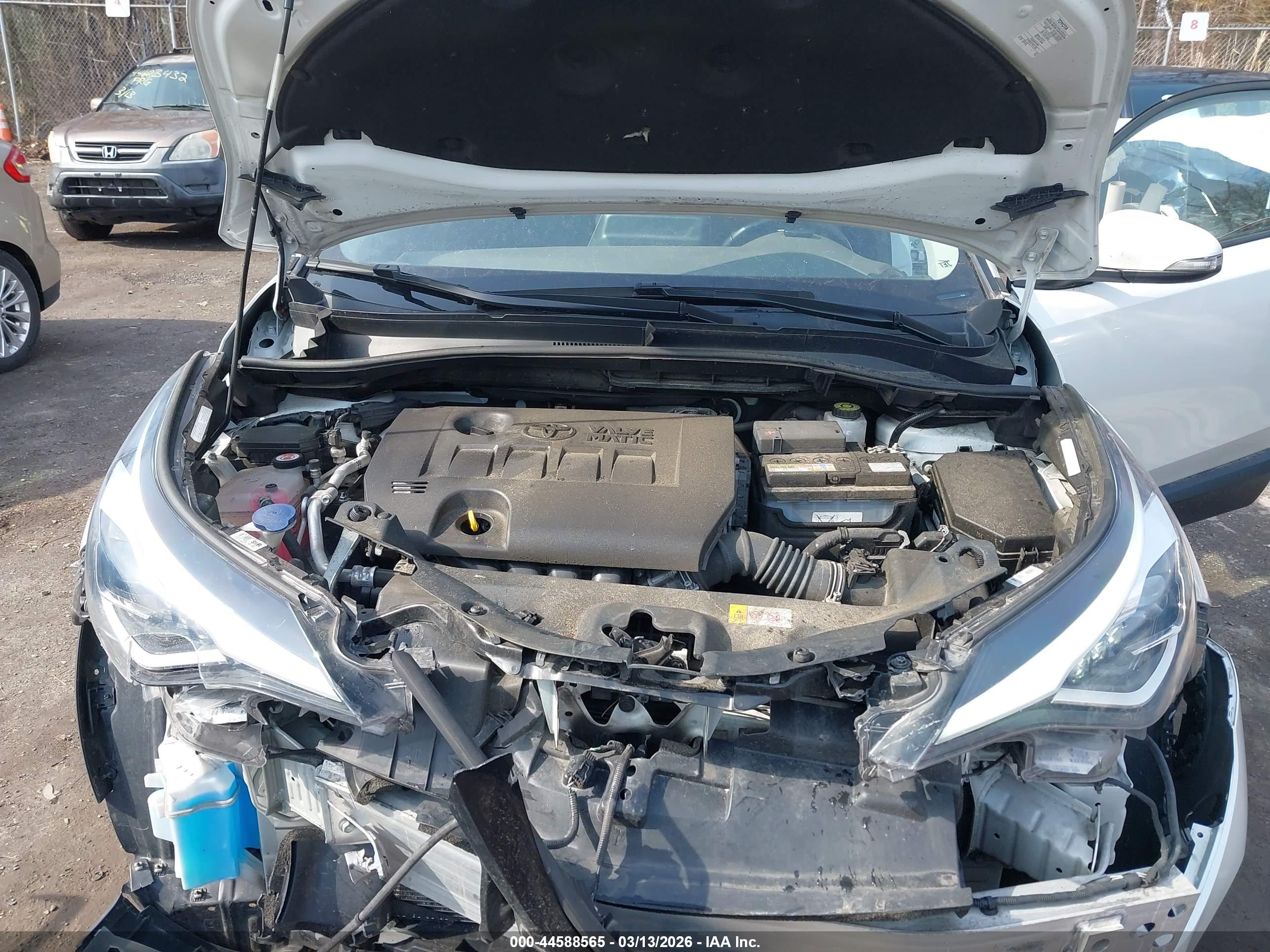 TOYOTA C-HR image 10