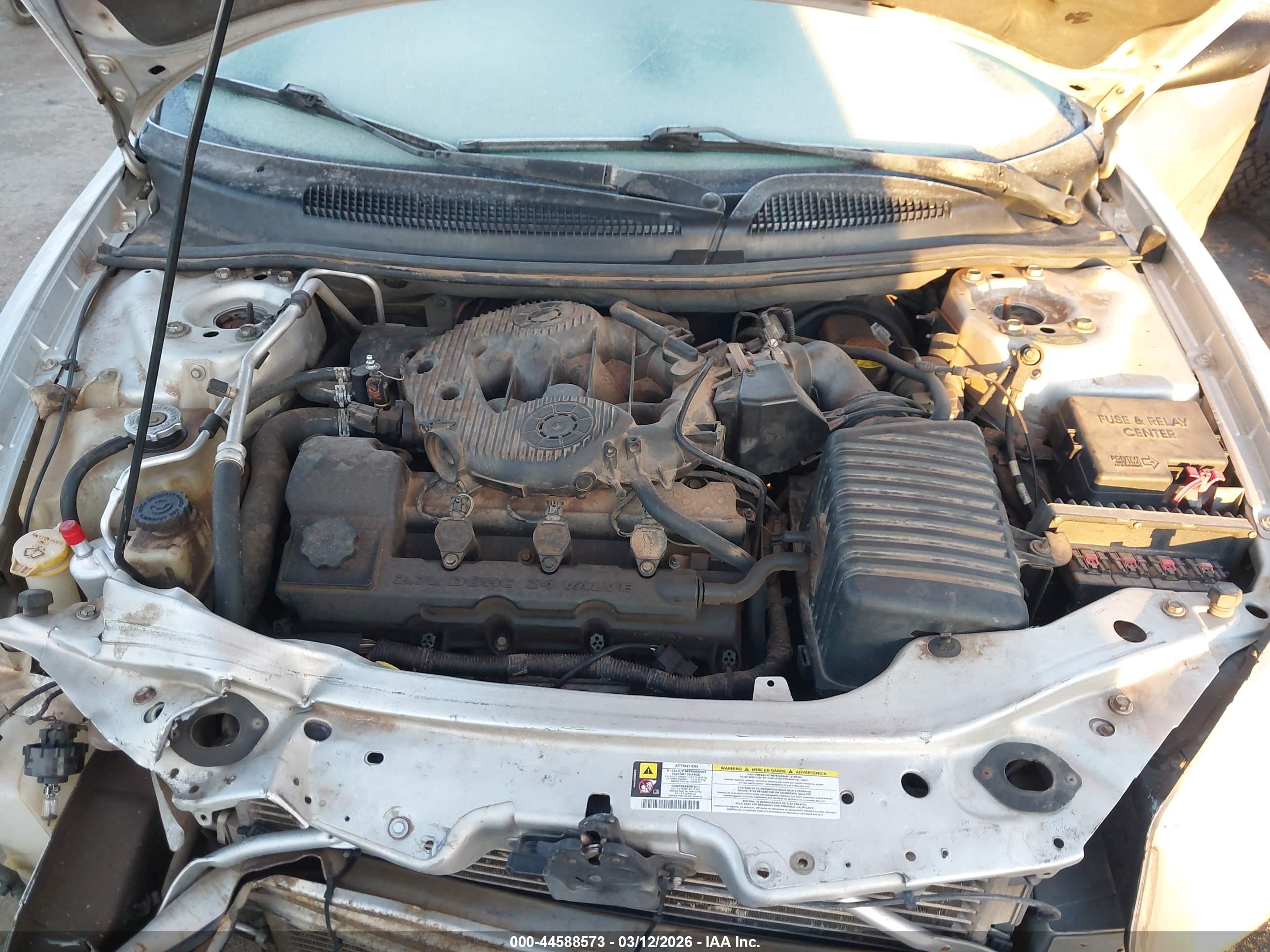 DODGE STRATUS image 10
