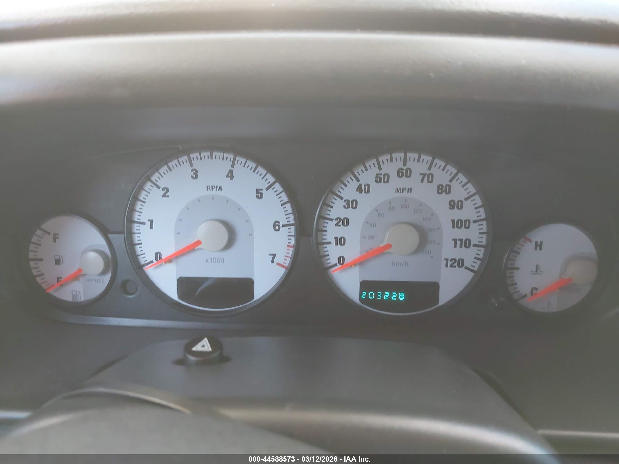 DODGE STRATUS image 7