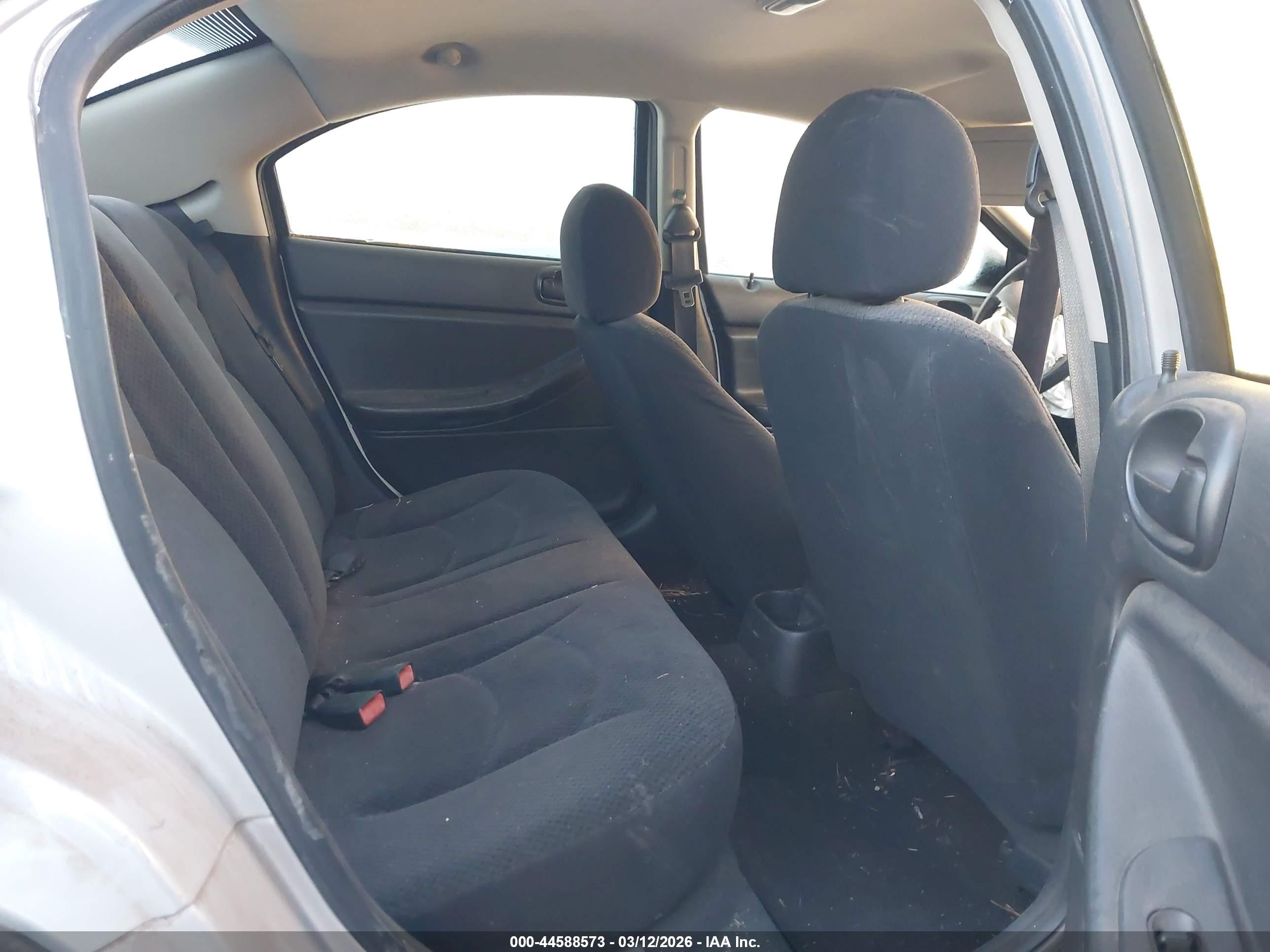 DODGE STRATUS image 8