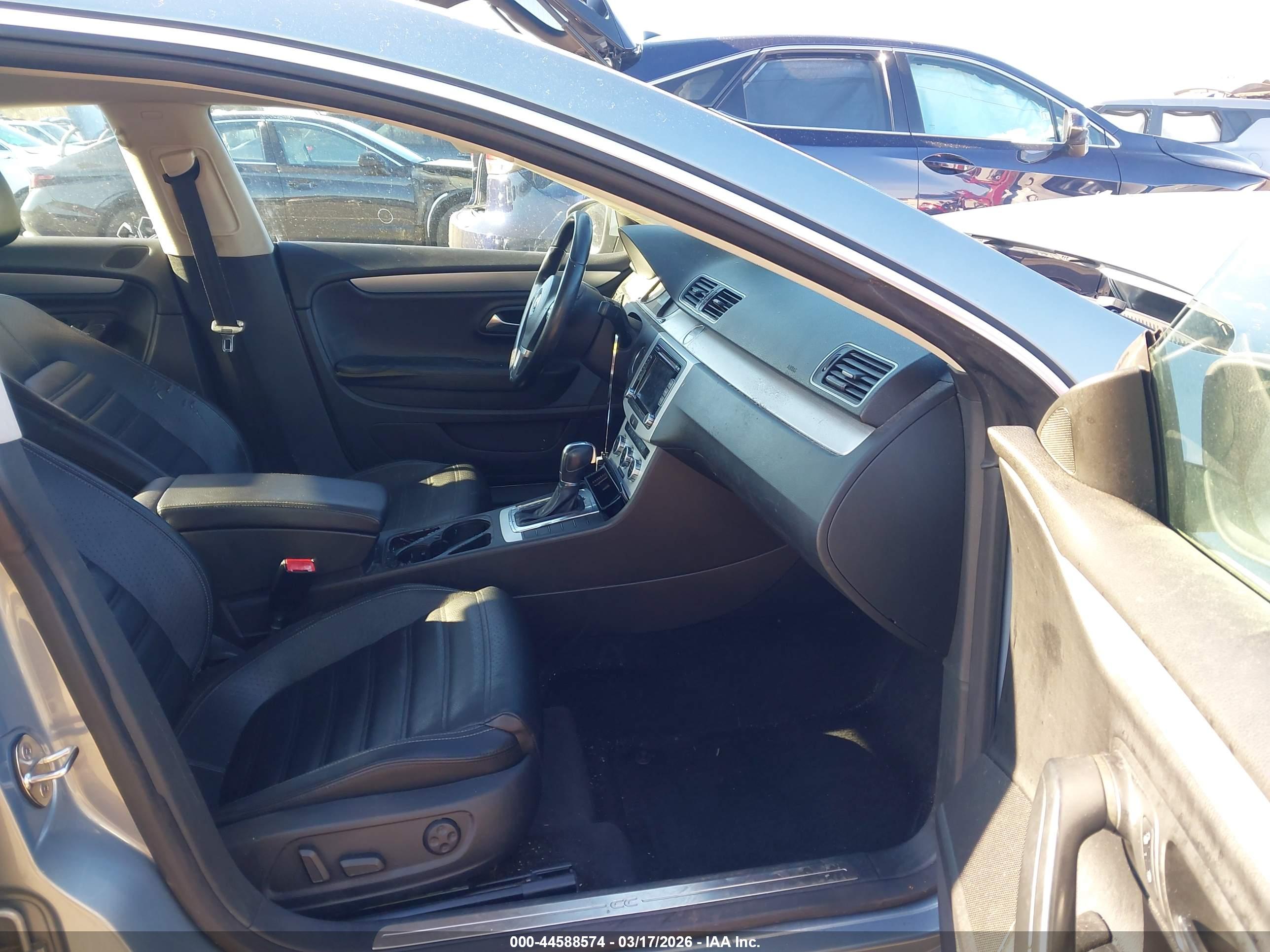 VOLKSWAGEN CC image 5