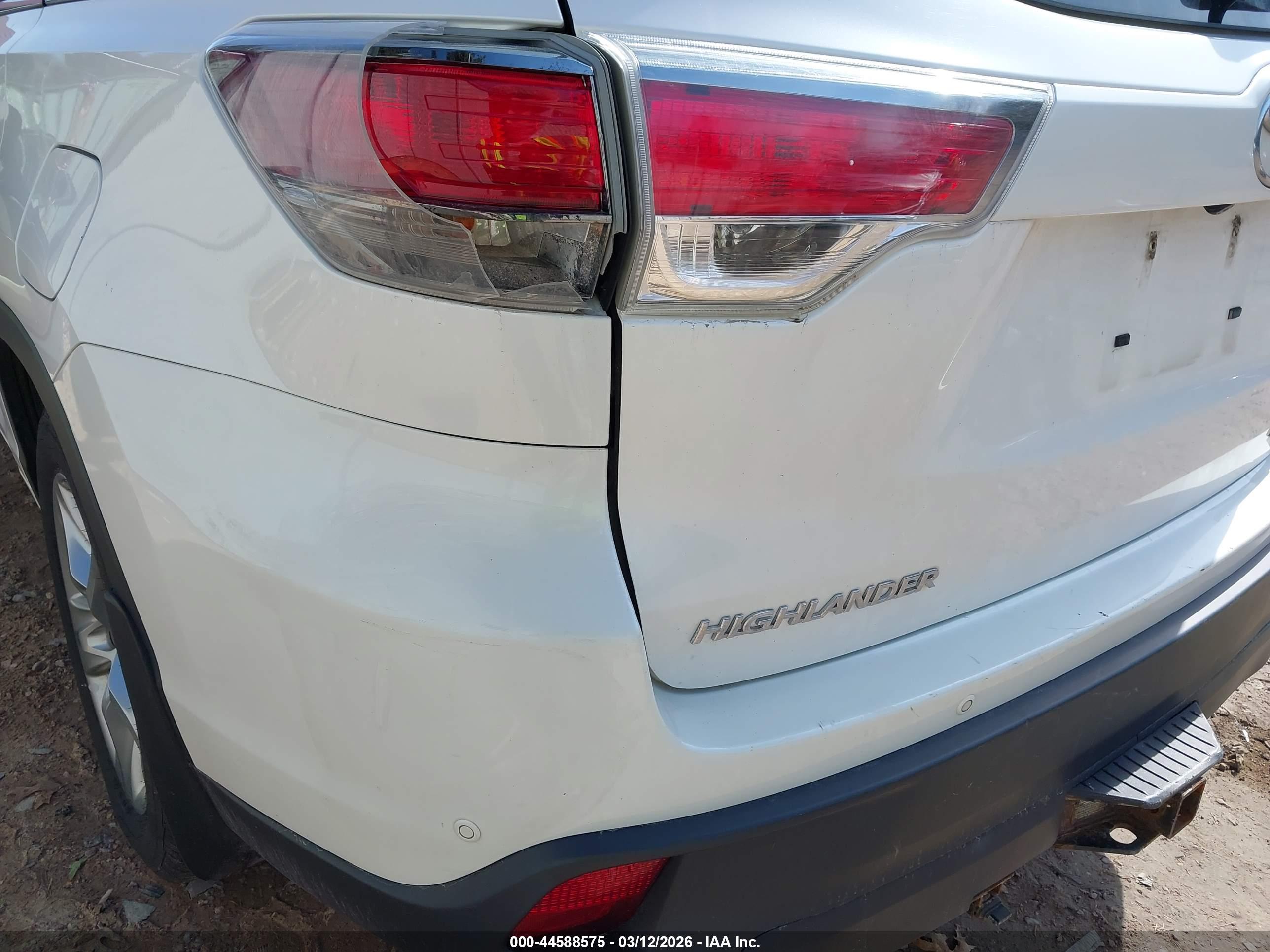 TOYOTA HIGHLANDER image 6