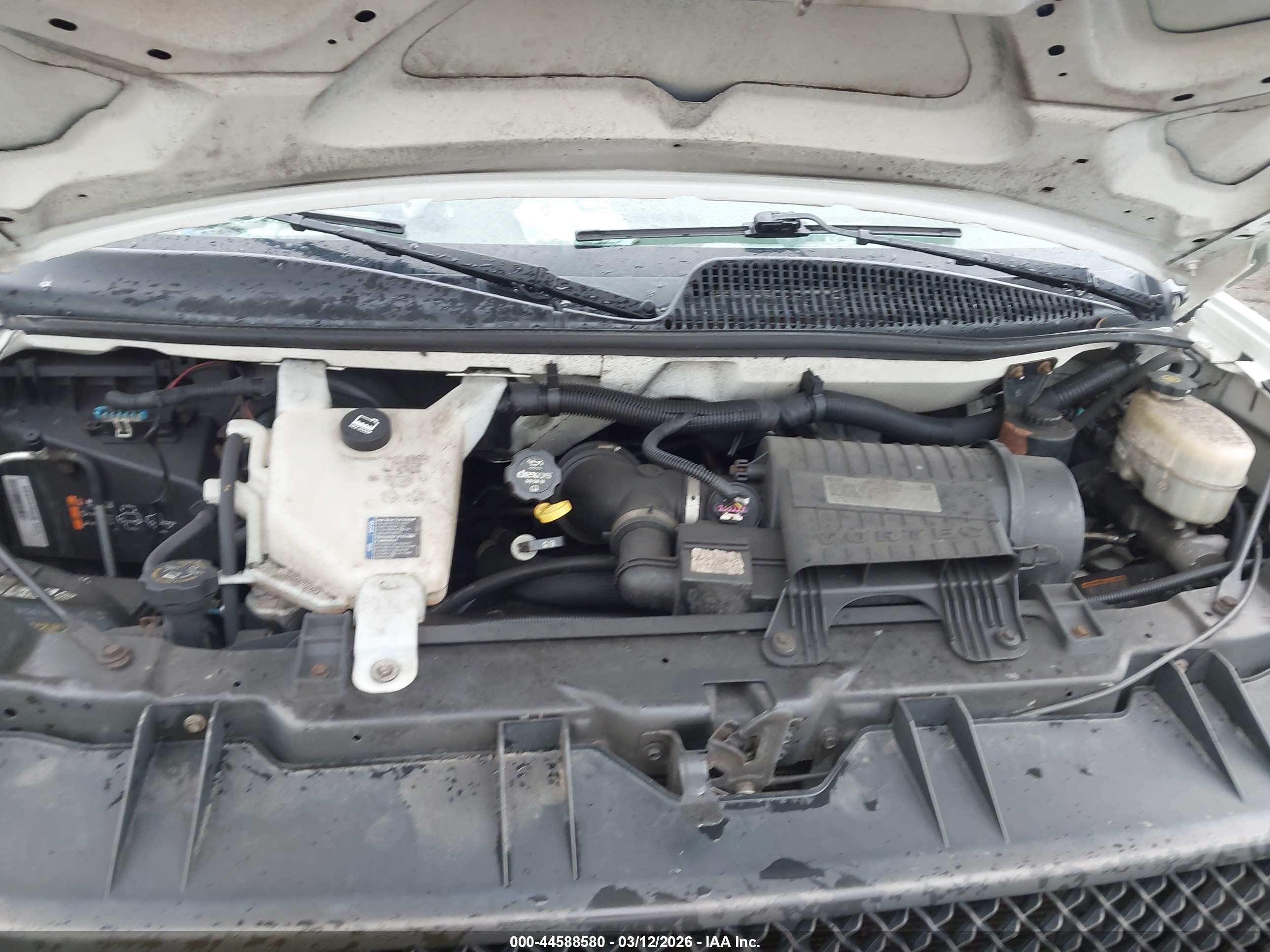 CHEVROLET EXPRESS image 10