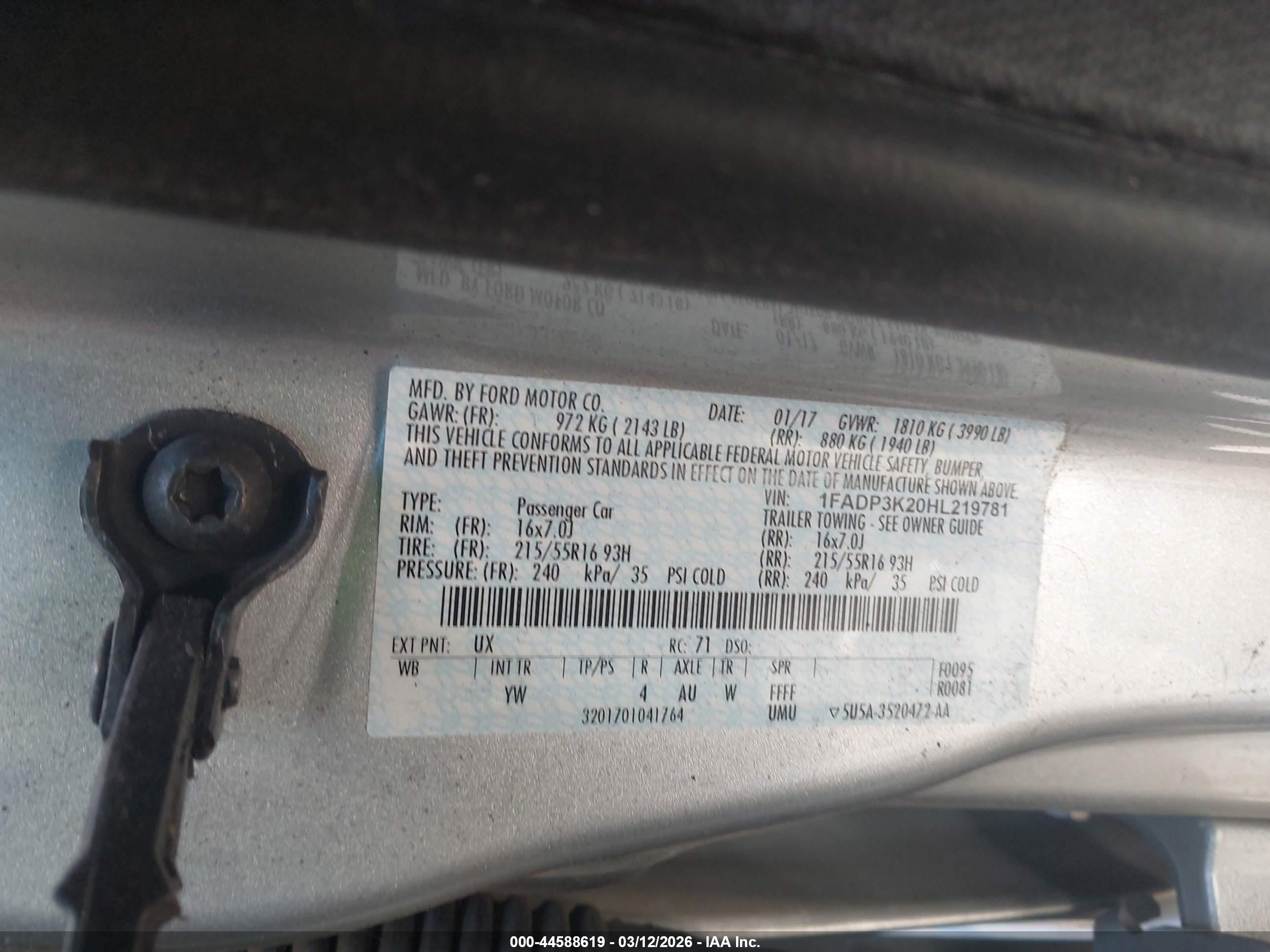 FORD FOCUS image 9