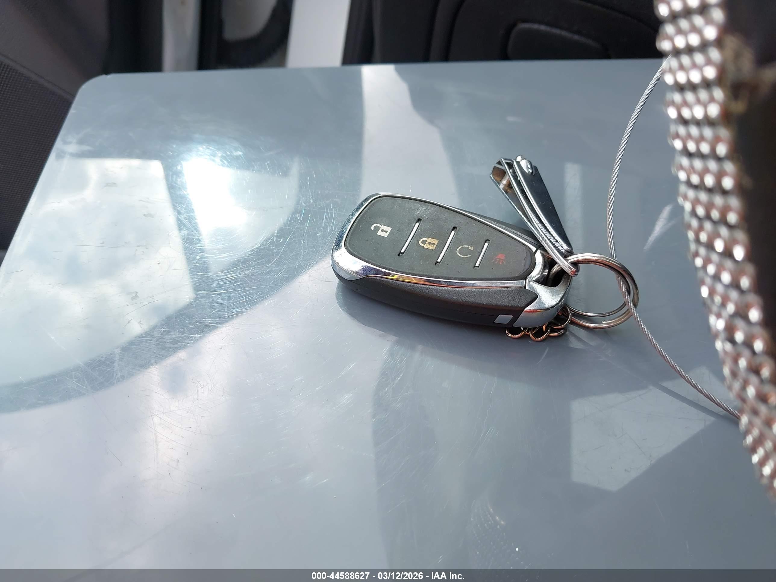 CHEVROLET TRAX image 11