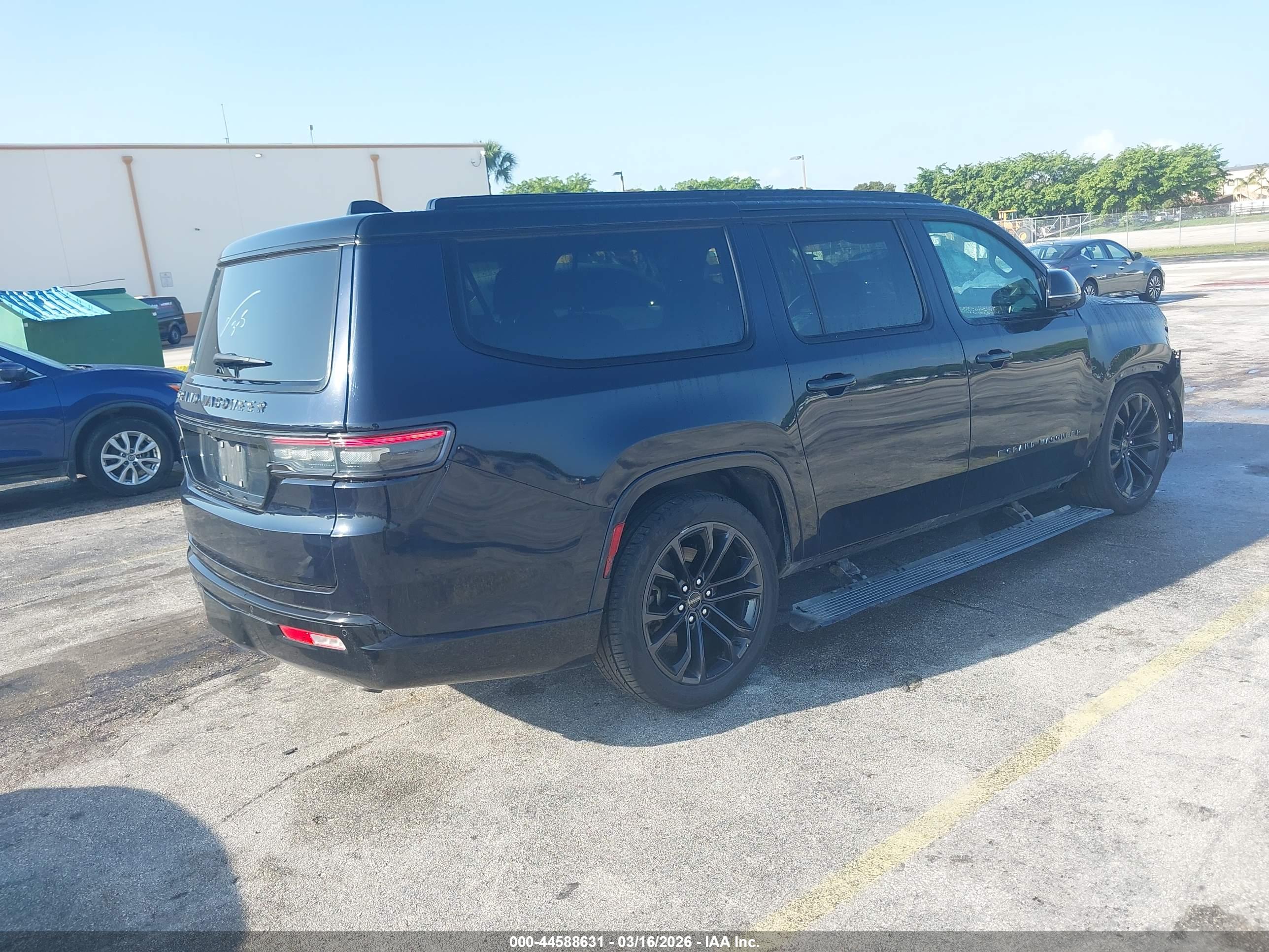 JEEP GRAND image 4