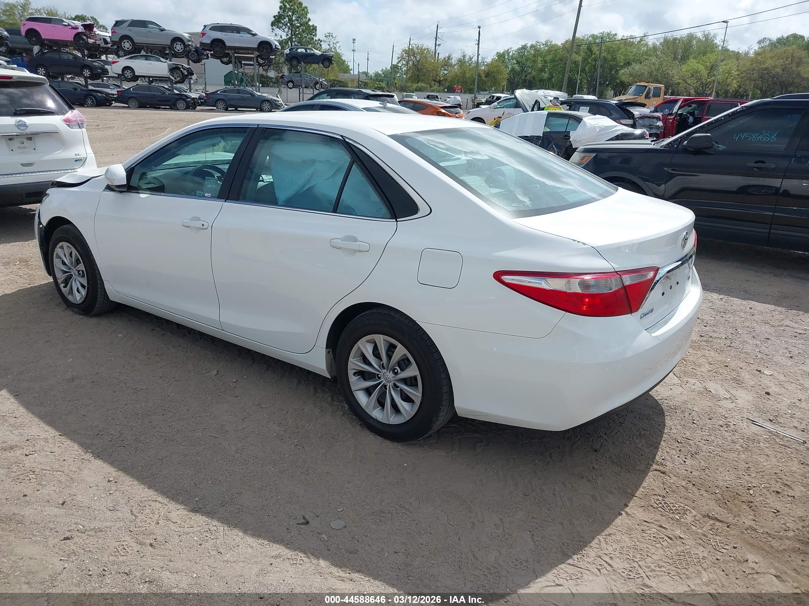TOYOTA CAMRY image 3