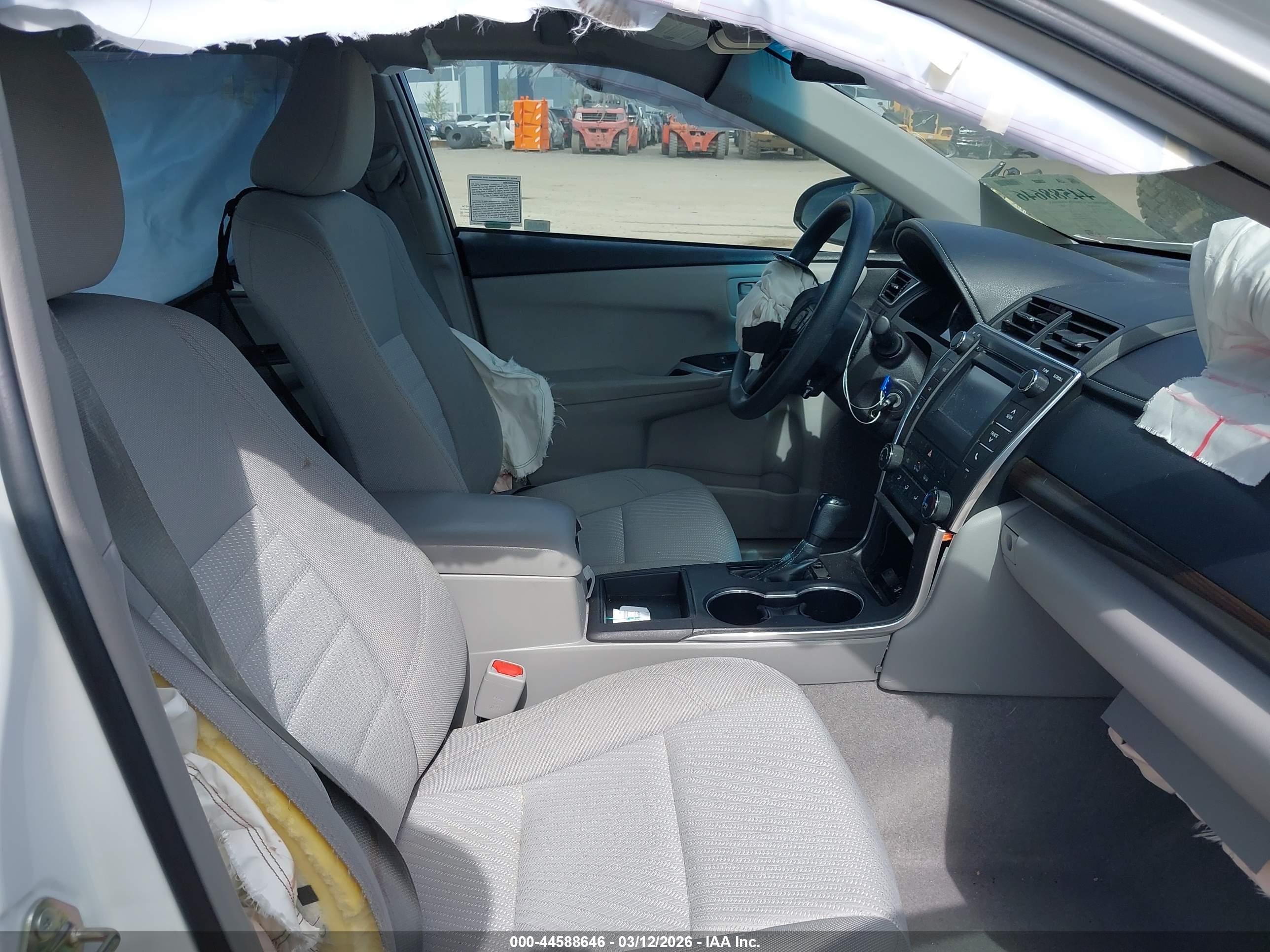 TOYOTA CAMRY image 5
