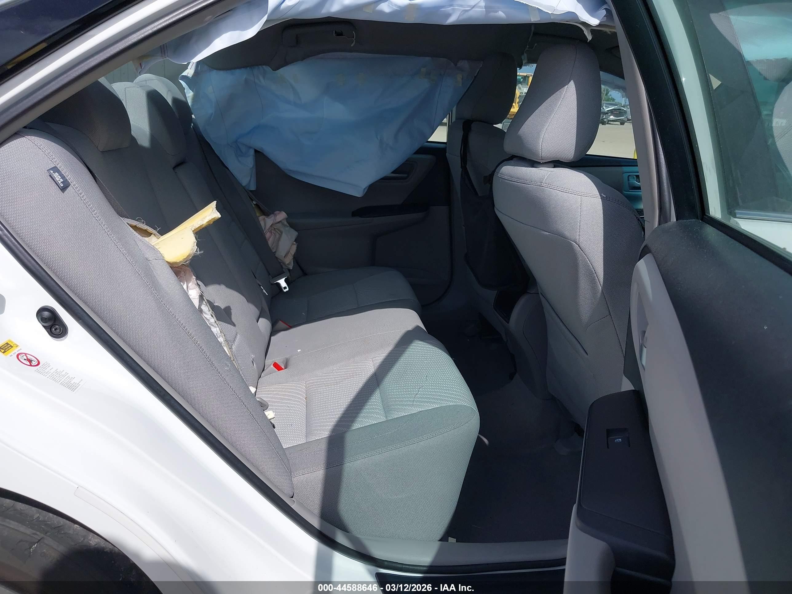 TOYOTA CAMRY image 8
