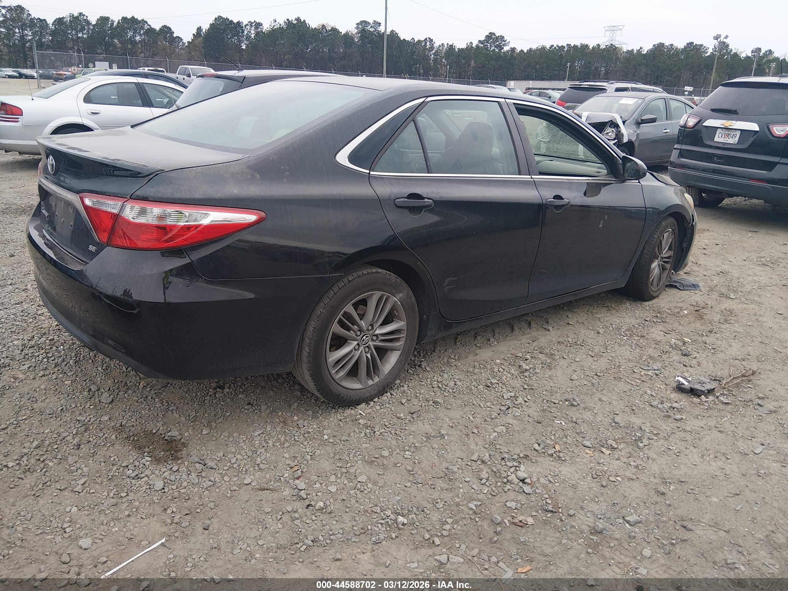 TOYOTA CAMRY image 4