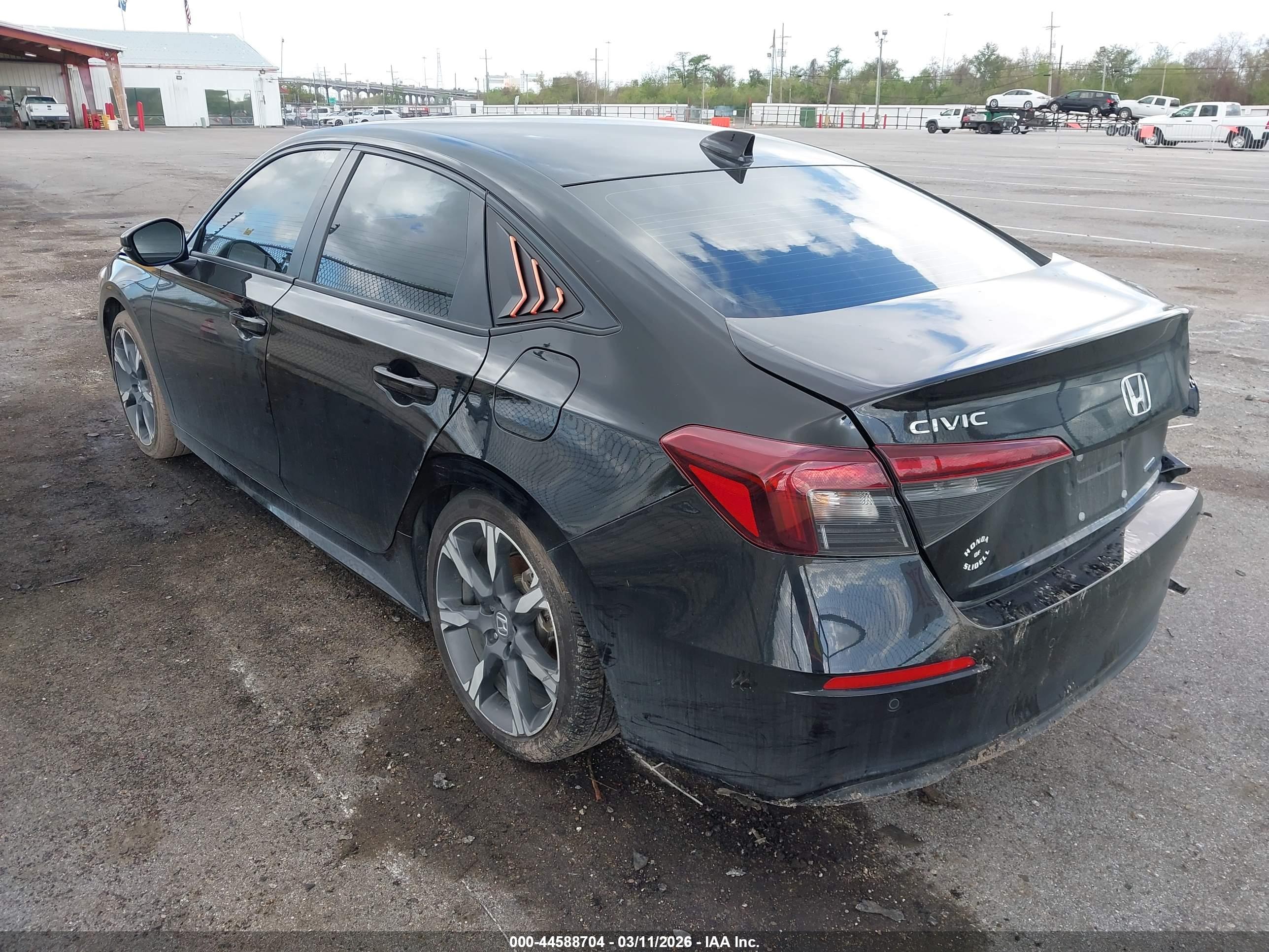 HONDA CIVIC image 3