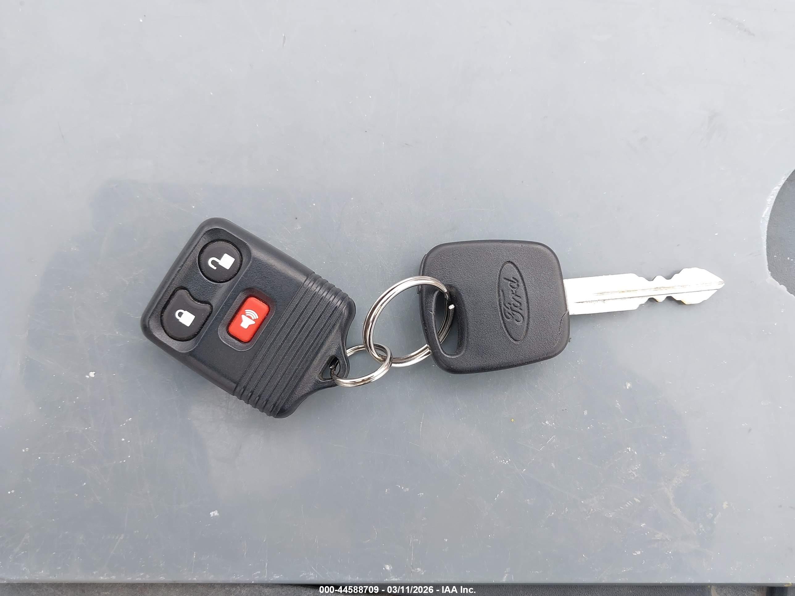 FORD ESCAPE image 11