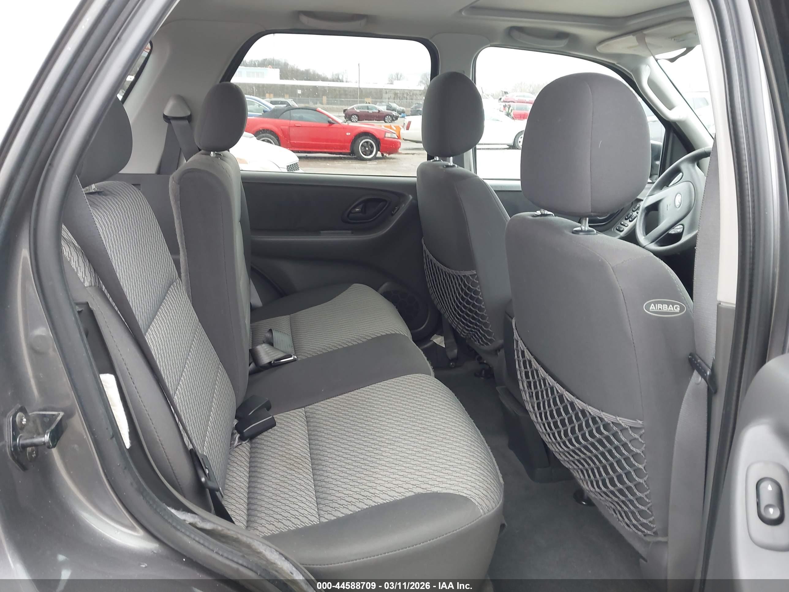 FORD ESCAPE image 8
