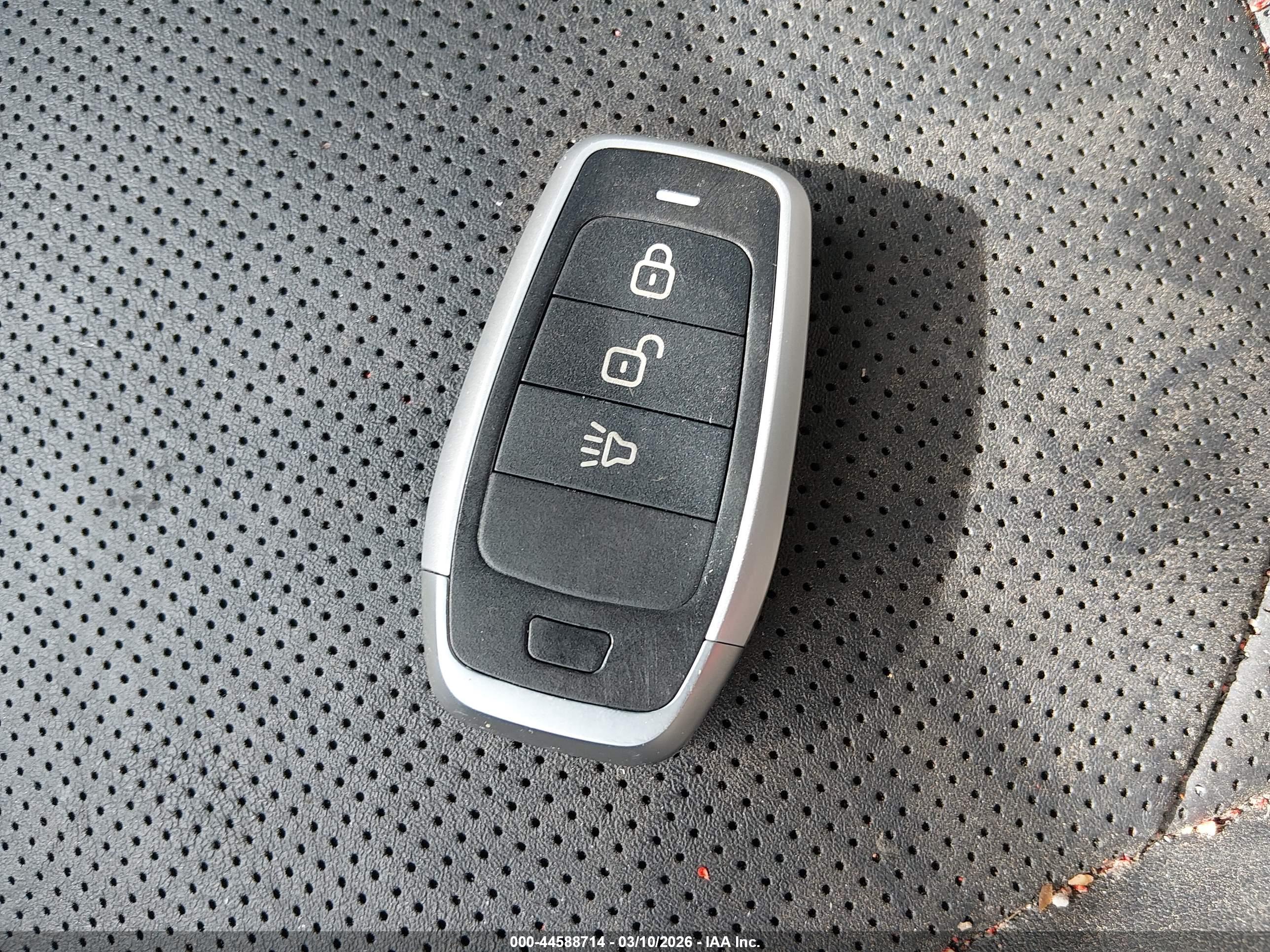 MAZDA CX-9 image 11