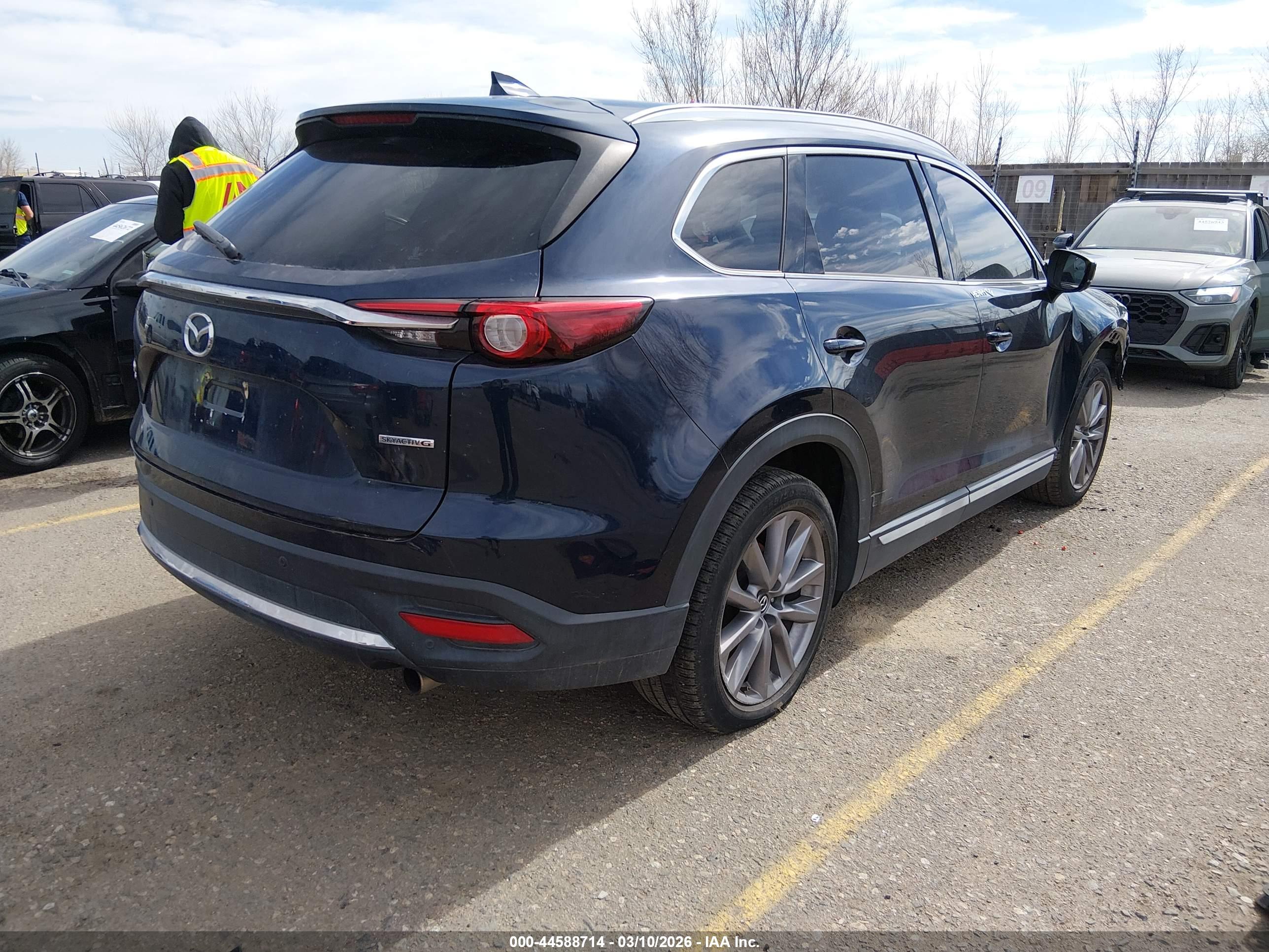 MAZDA CX-9 image 4