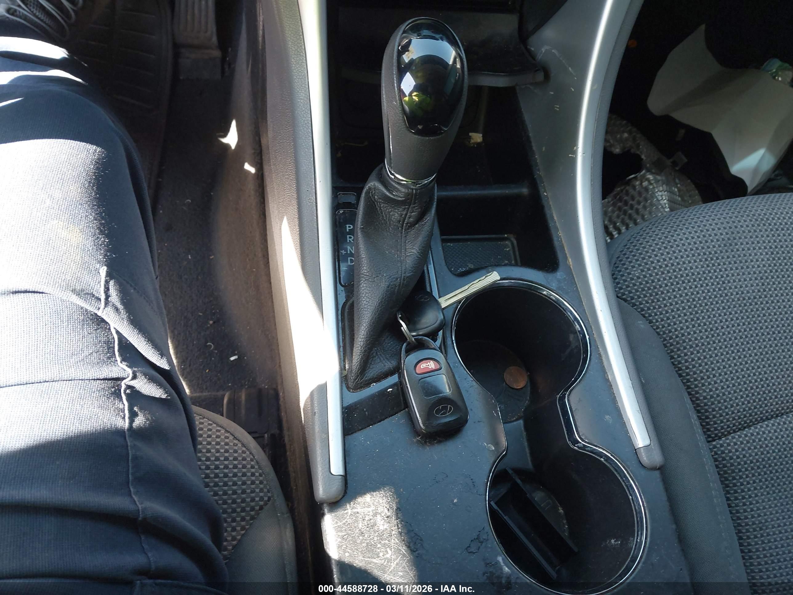 HYUNDAI SONATA image 11