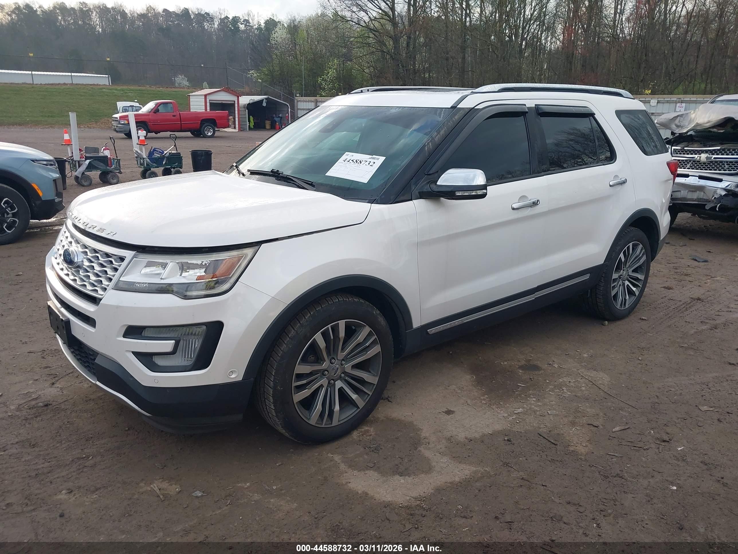 FORD EXPLORER image 2