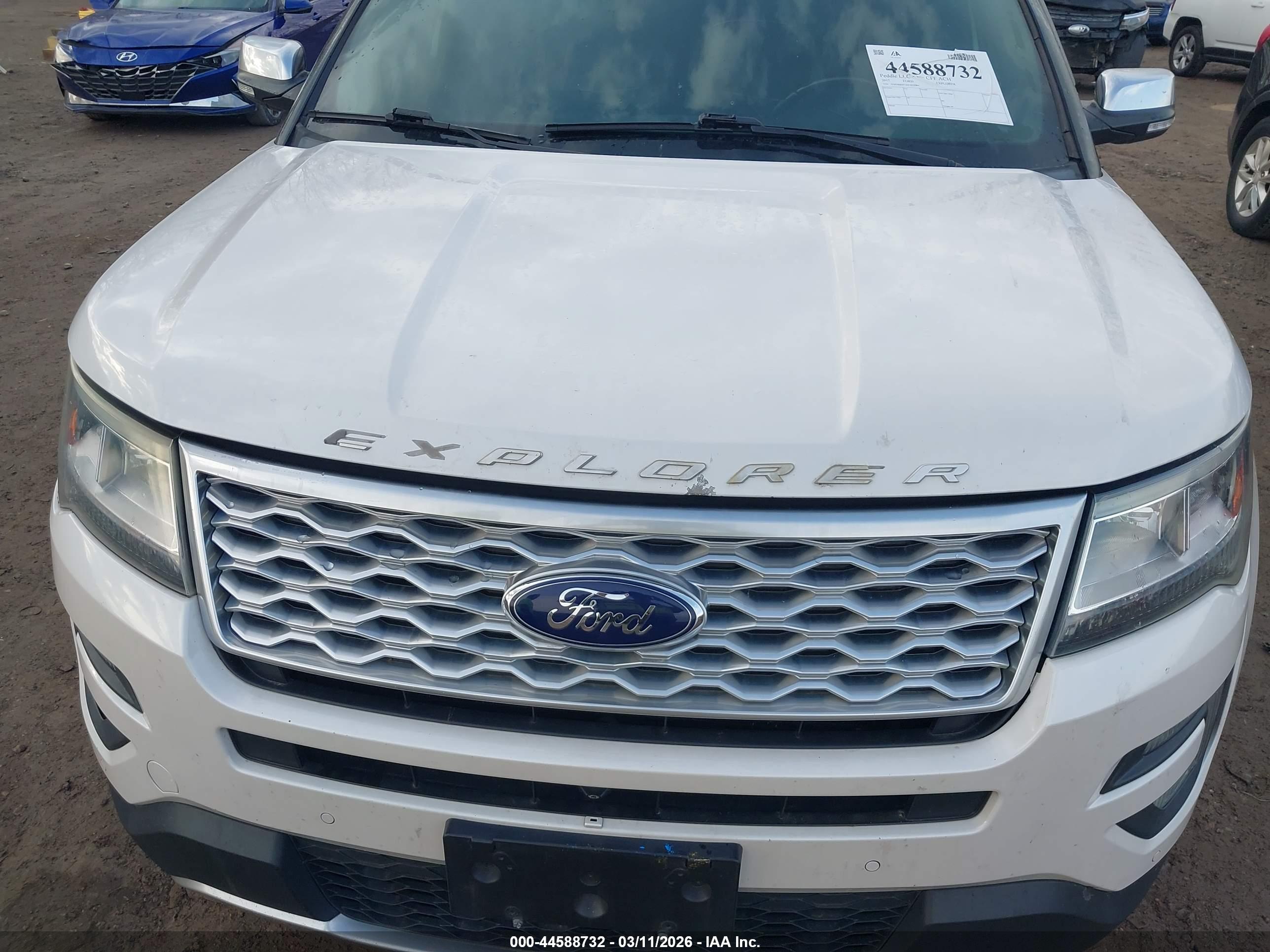 FORD EXPLORER image 6