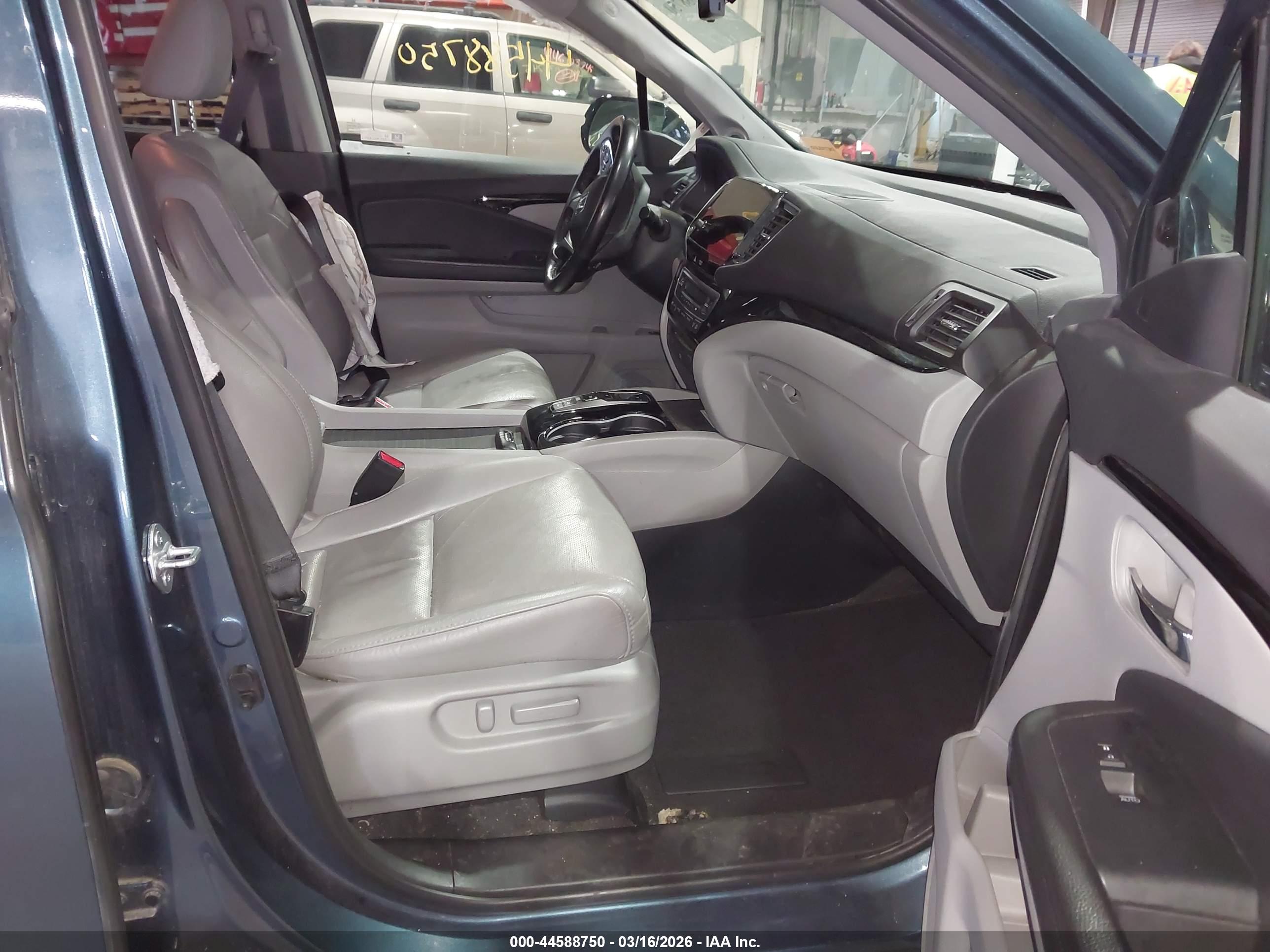 HONDA PILOT image 5