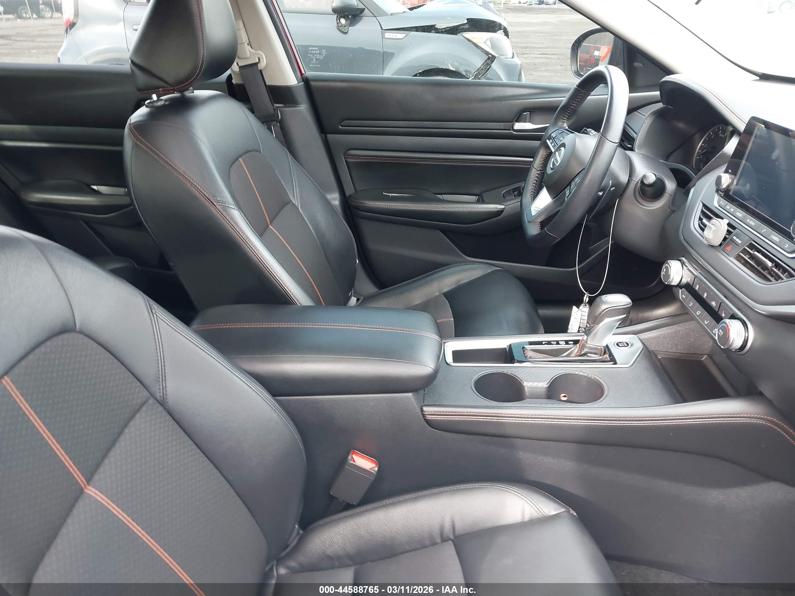 NISSAN ALTIMA image 5