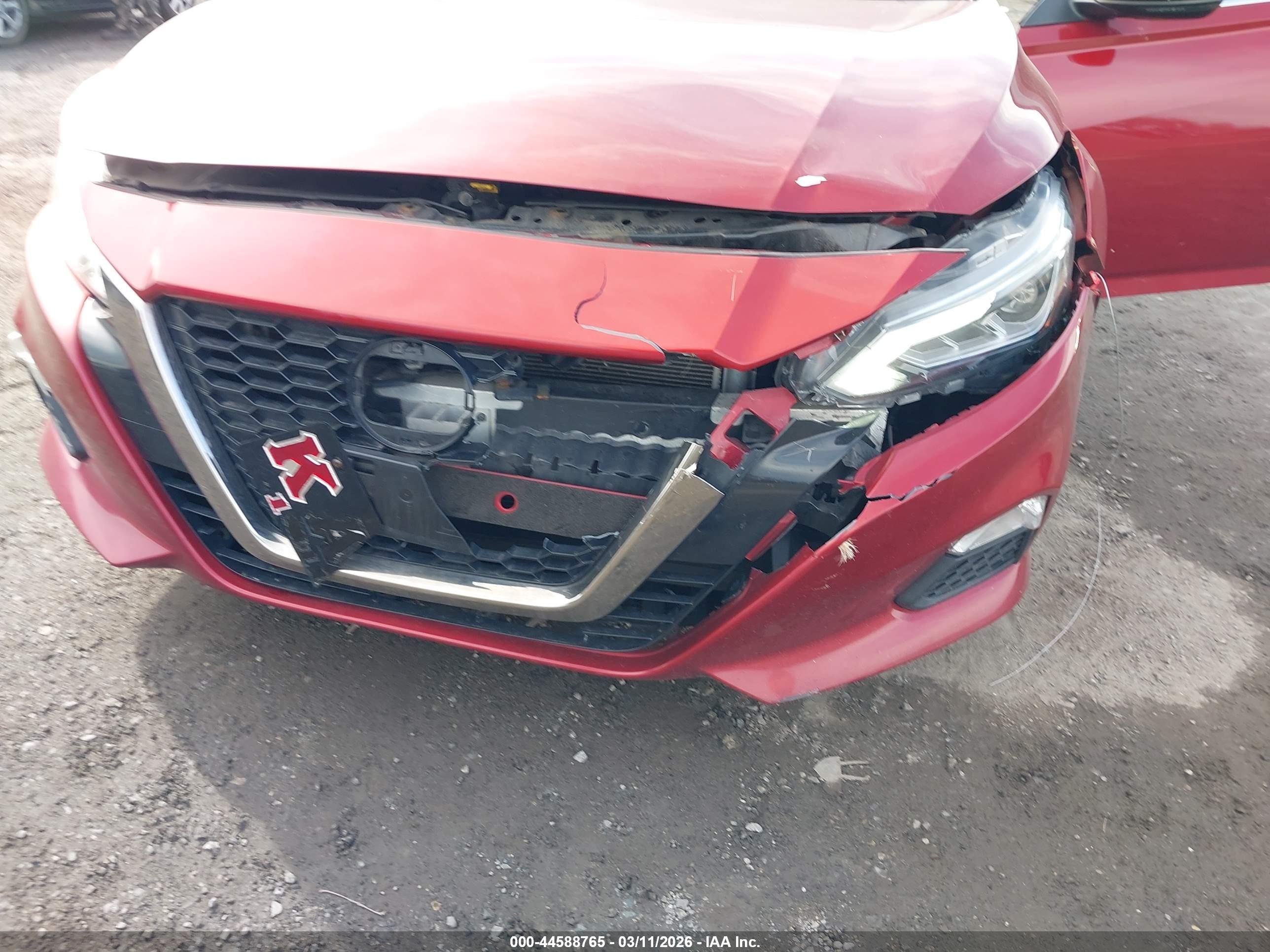 NISSAN ALTIMA image 6