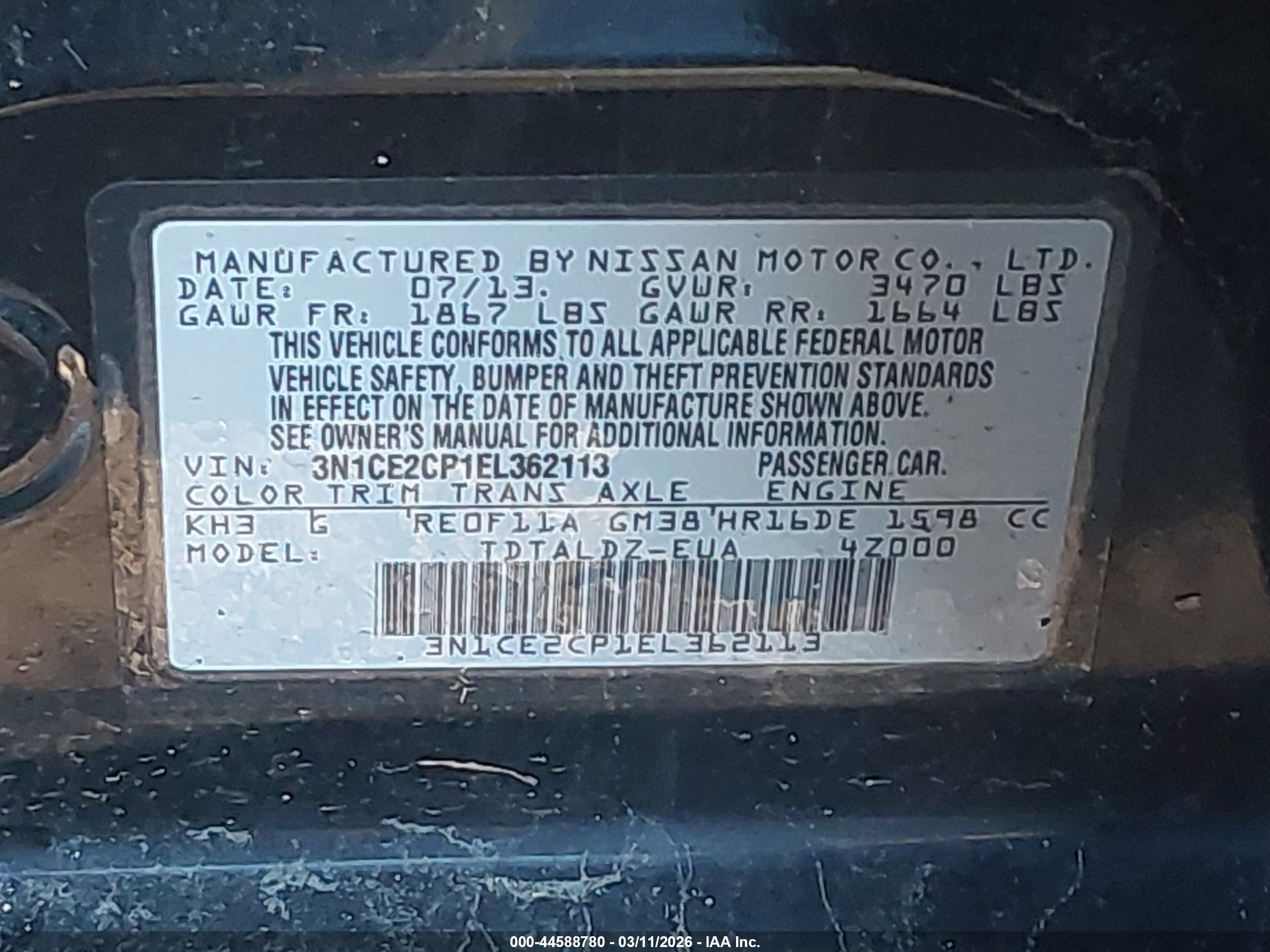 NISSAN VERSA image 9