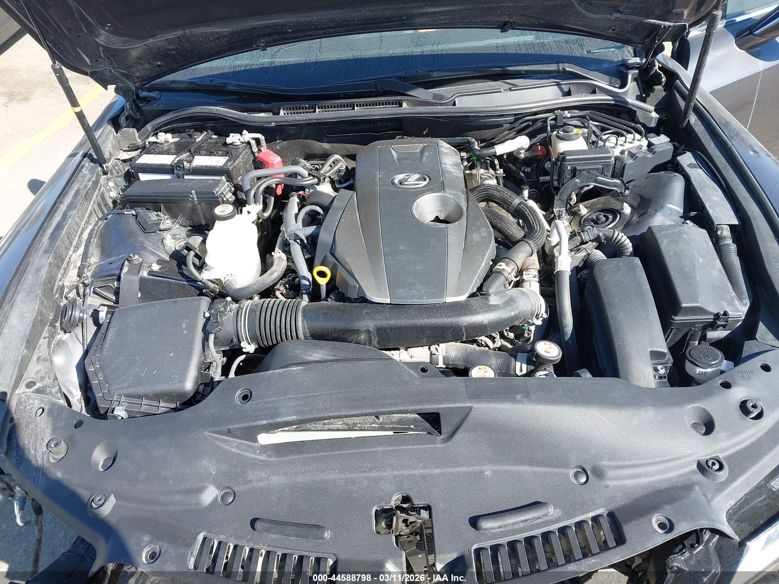 LEXUS IS image 10