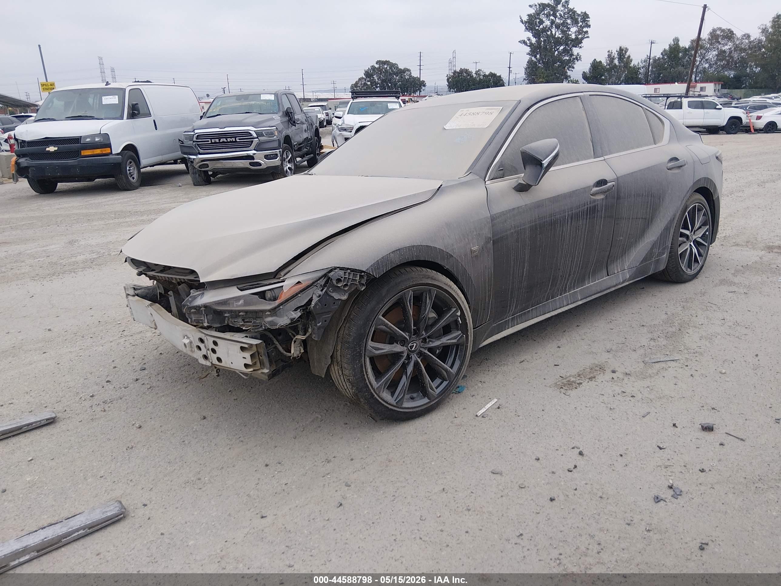 LEXUS IS image 2