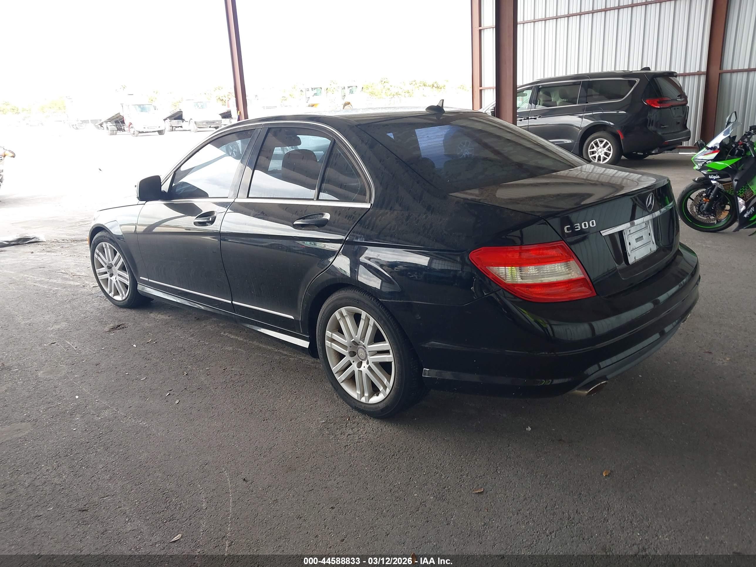 MERCEDES-BENZ C image 3