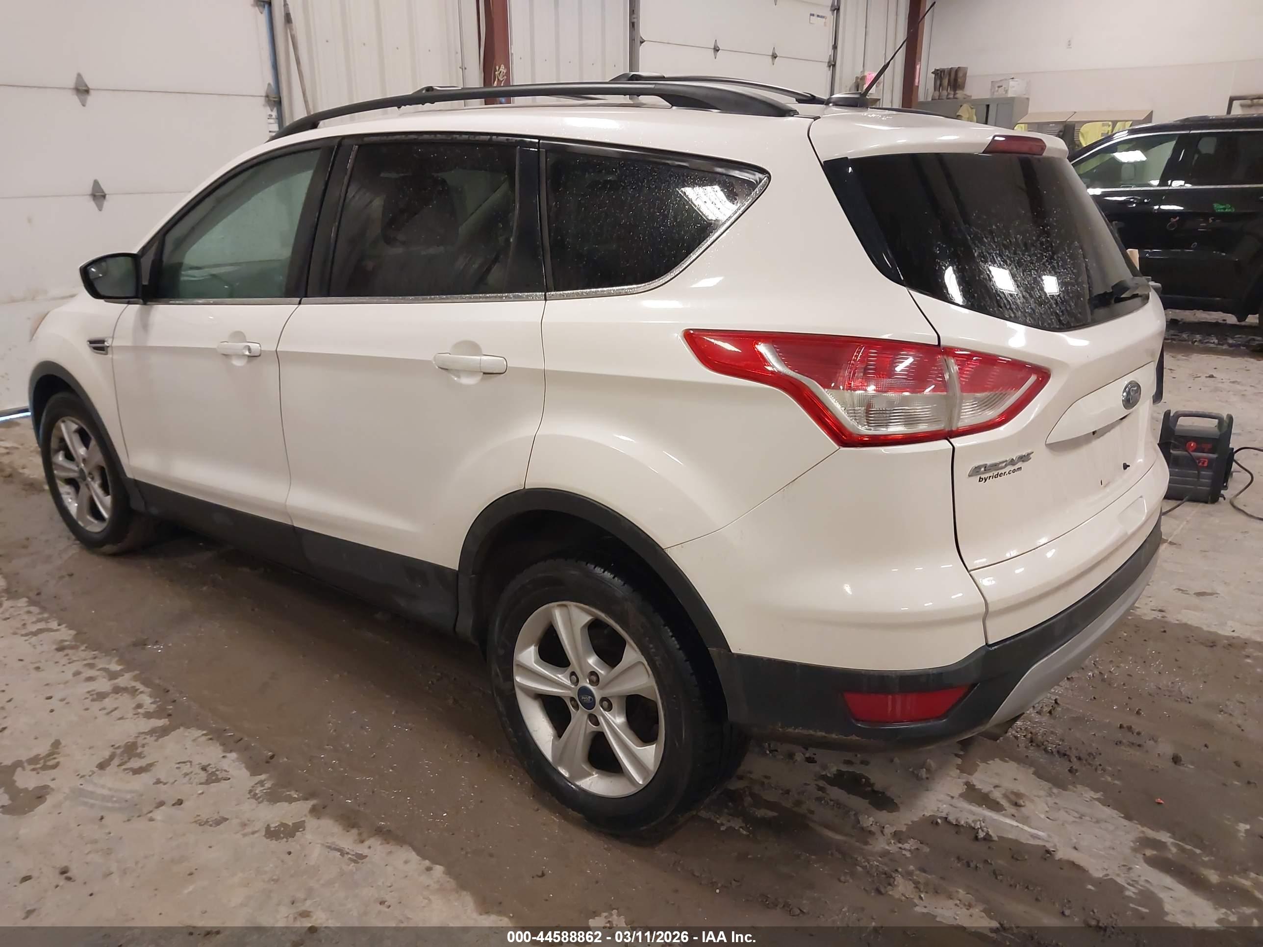 FORD ESCAPE image 3