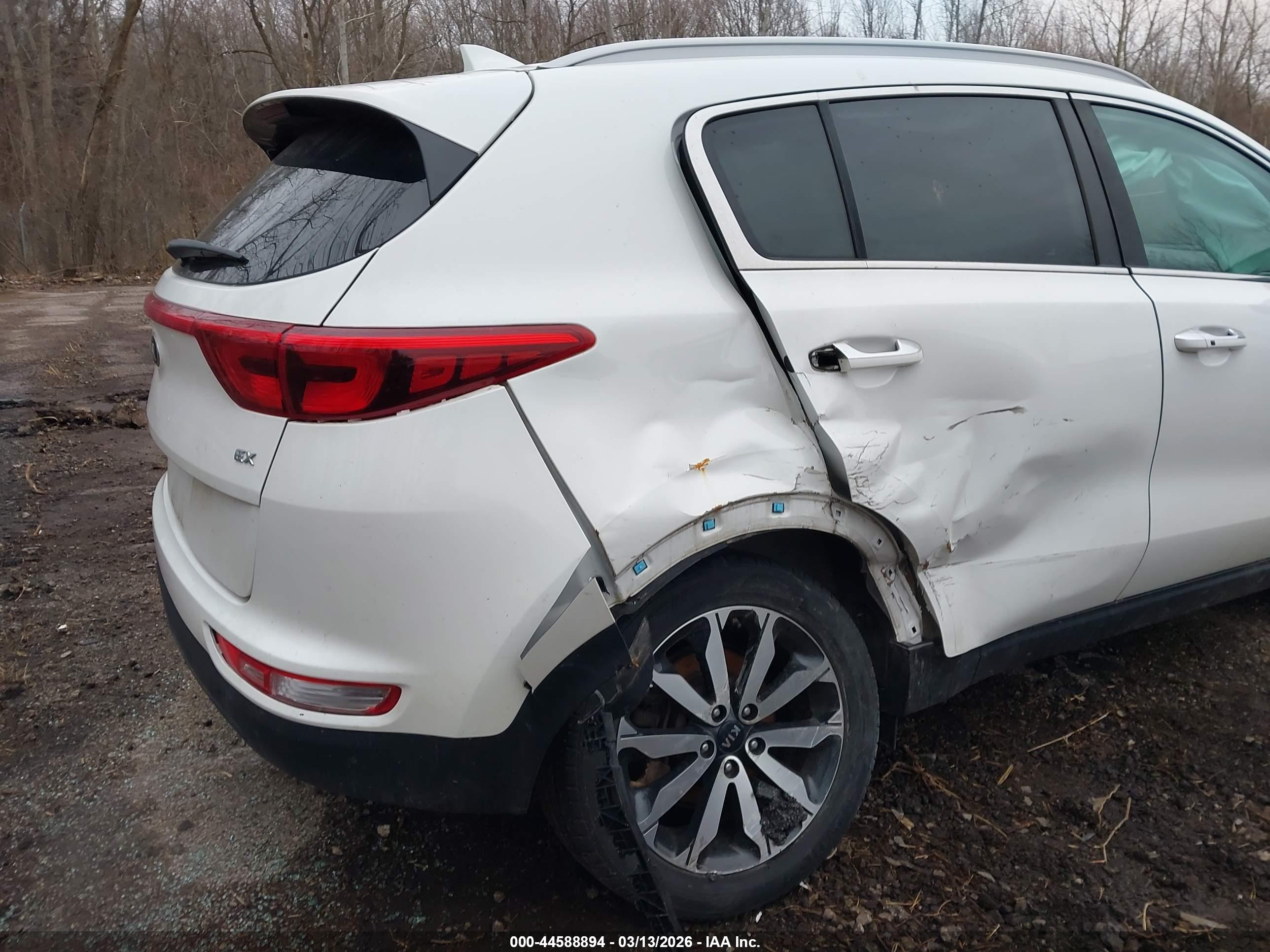 KIA SPORTAGE image 6