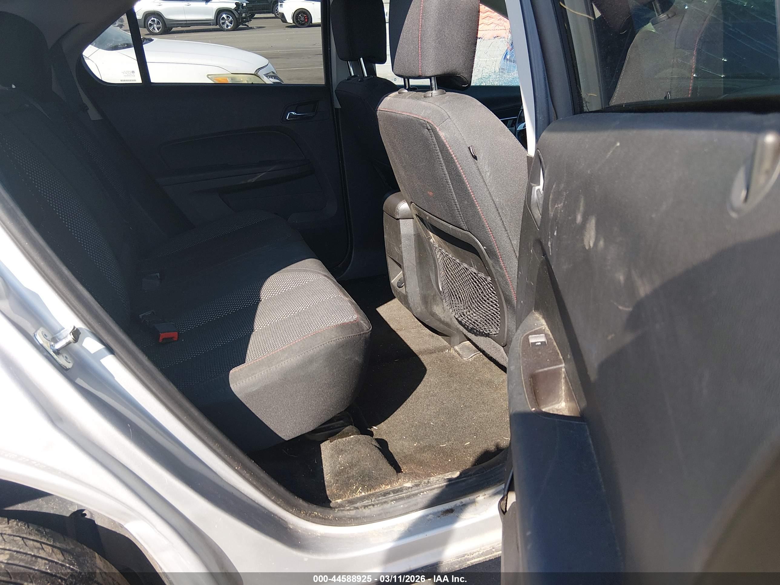 CHEVROLET EQUINOX image 8