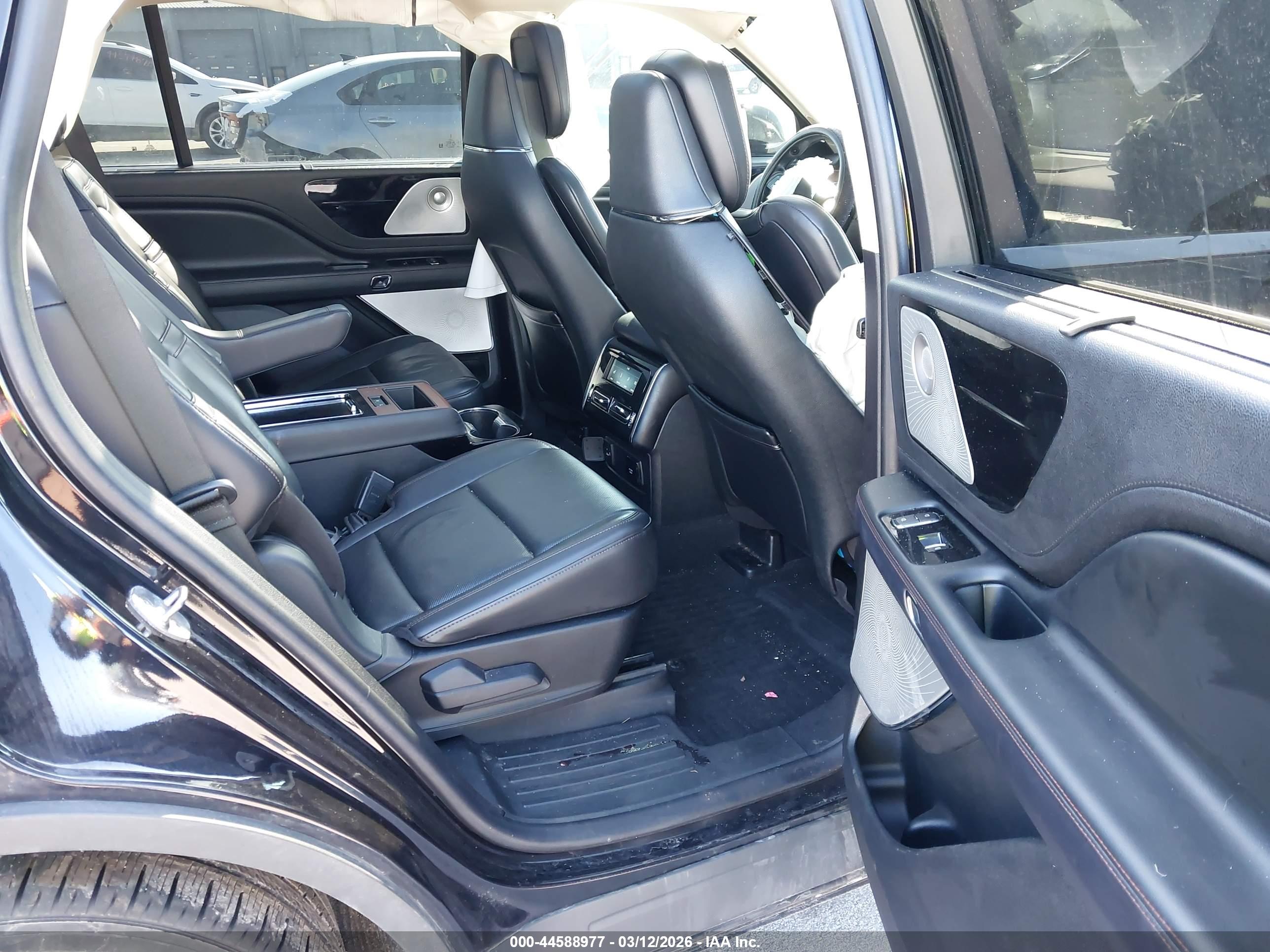 LINCOLN AVIATOR image 8