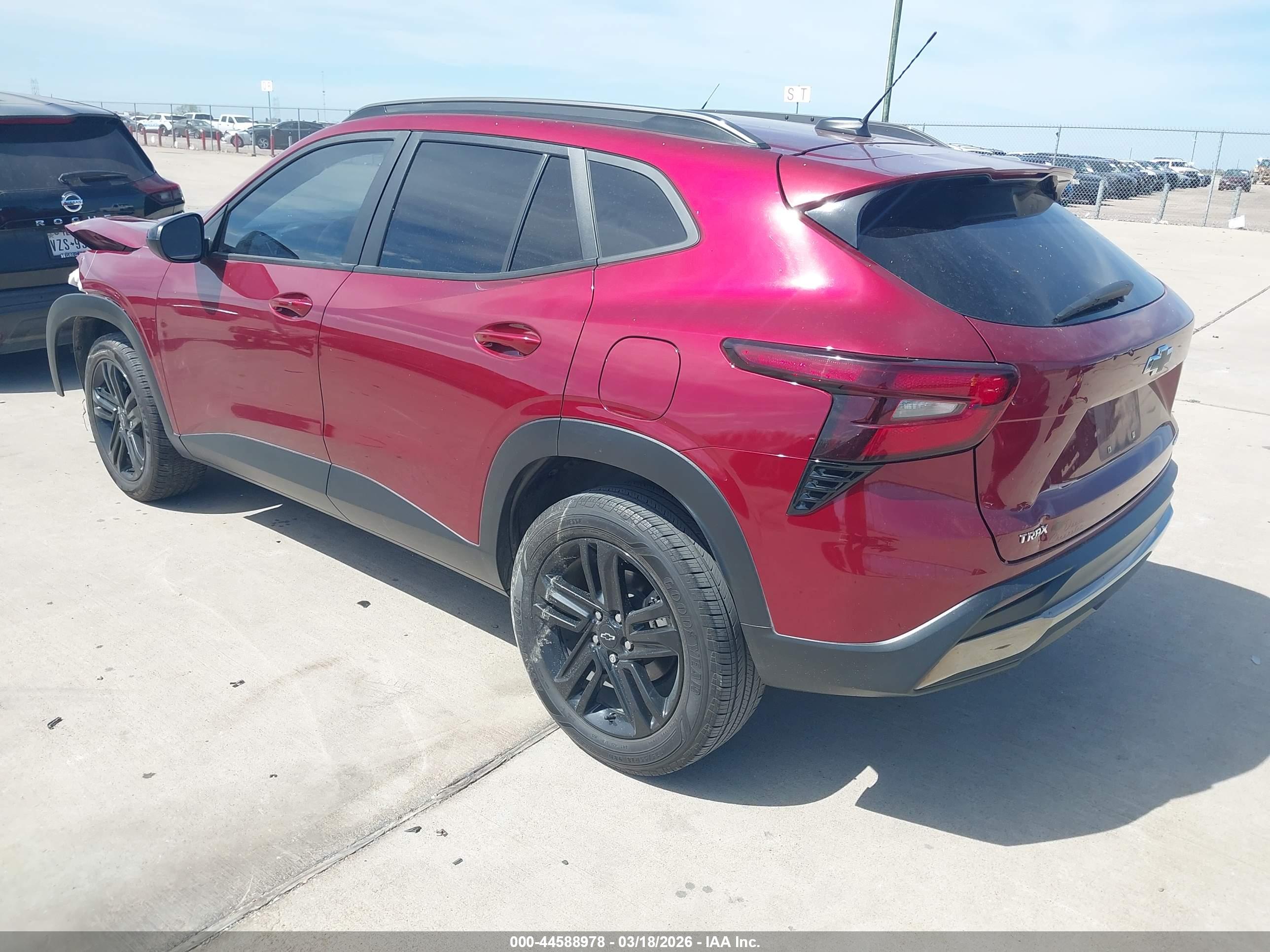 CHEVROLET TRAX image 3