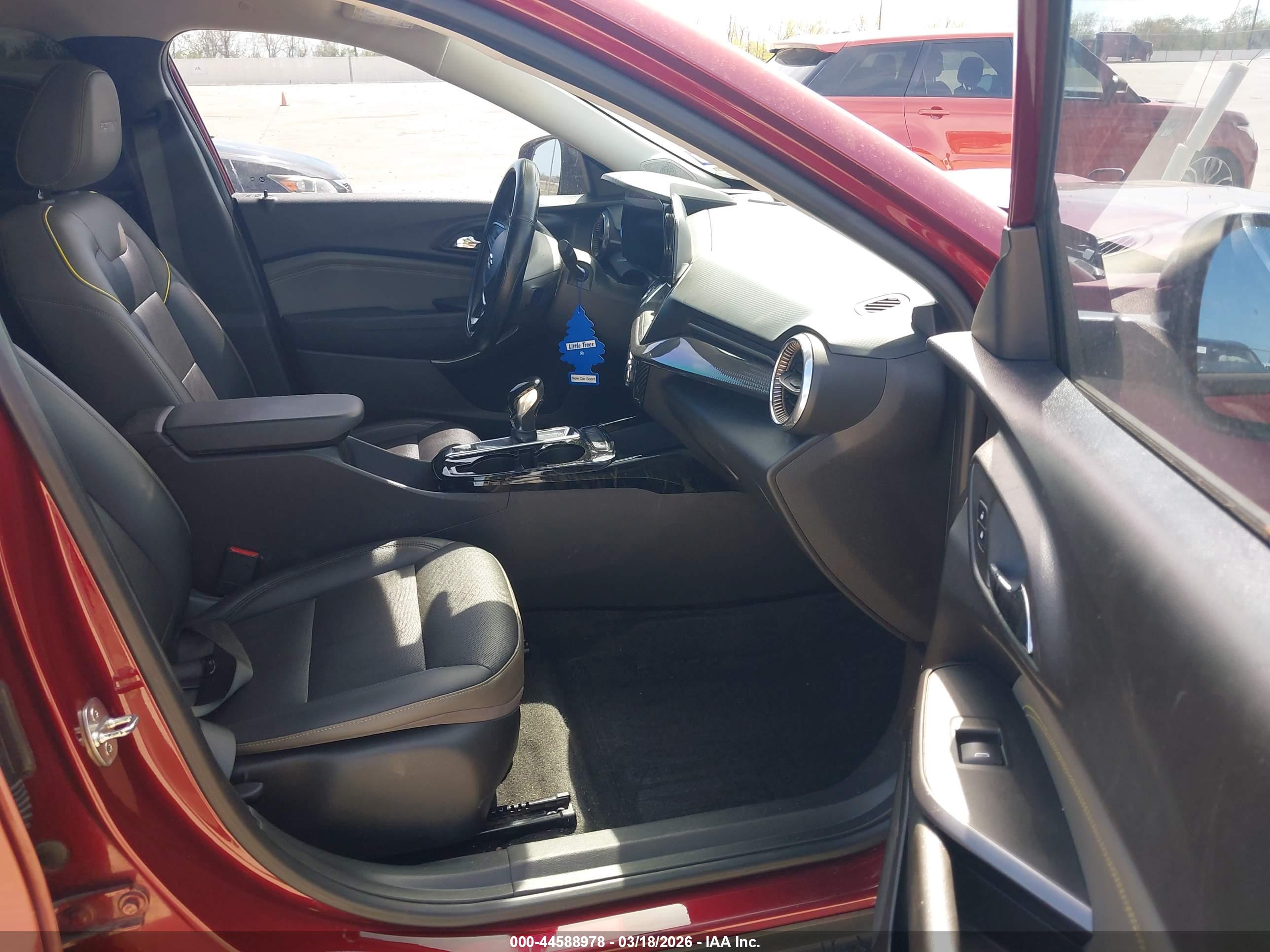 CHEVROLET TRAX image 5