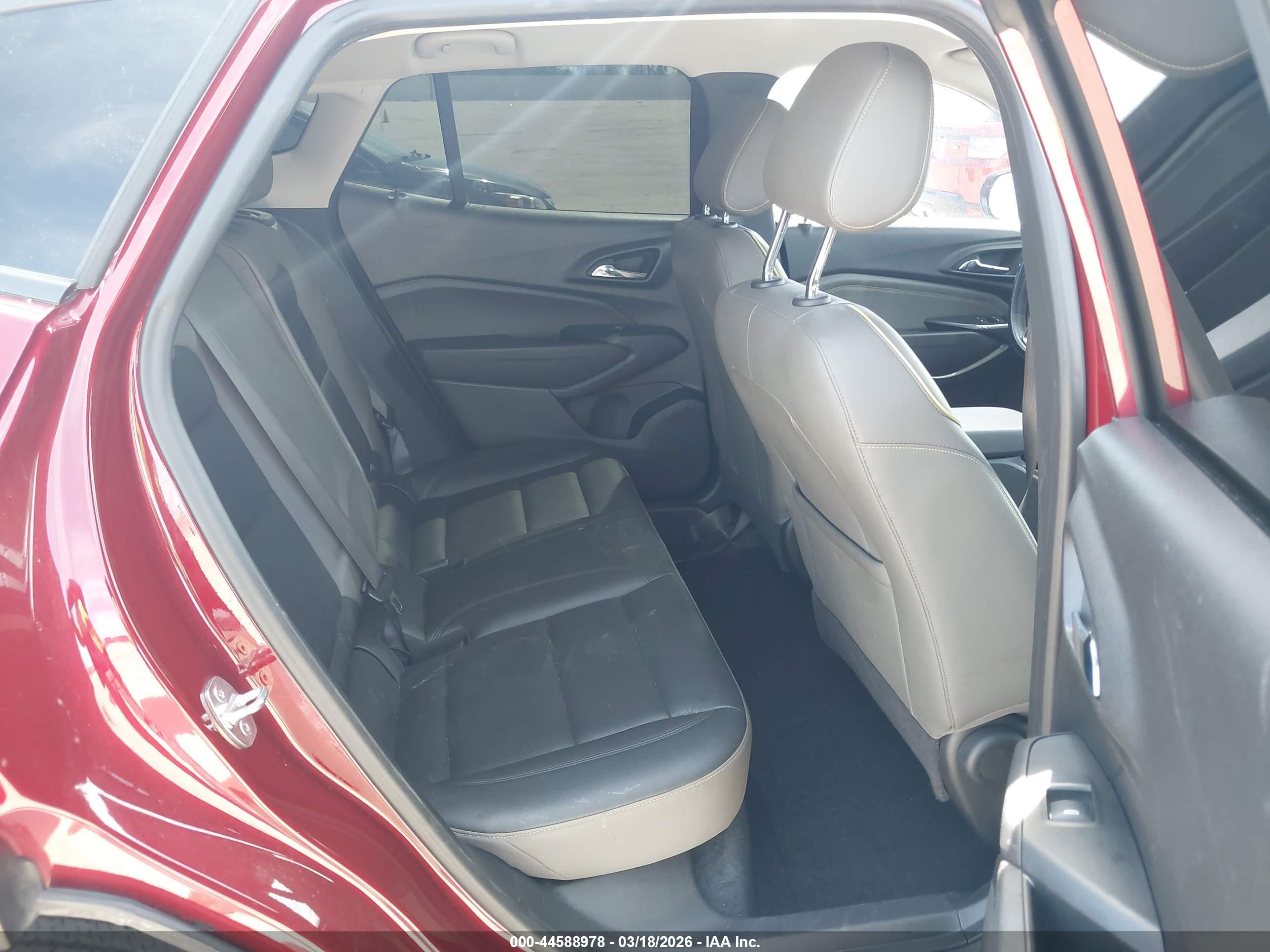 CHEVROLET TRAX image 8
