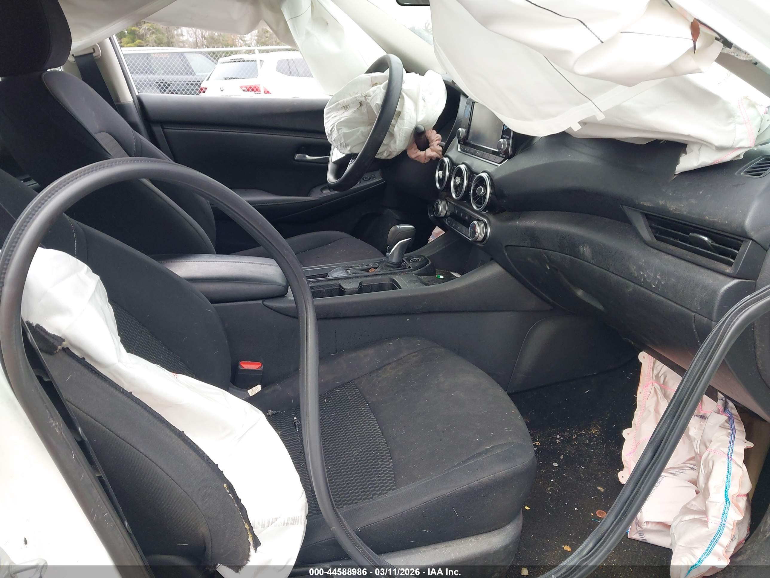 NISSAN SENTRA image 5