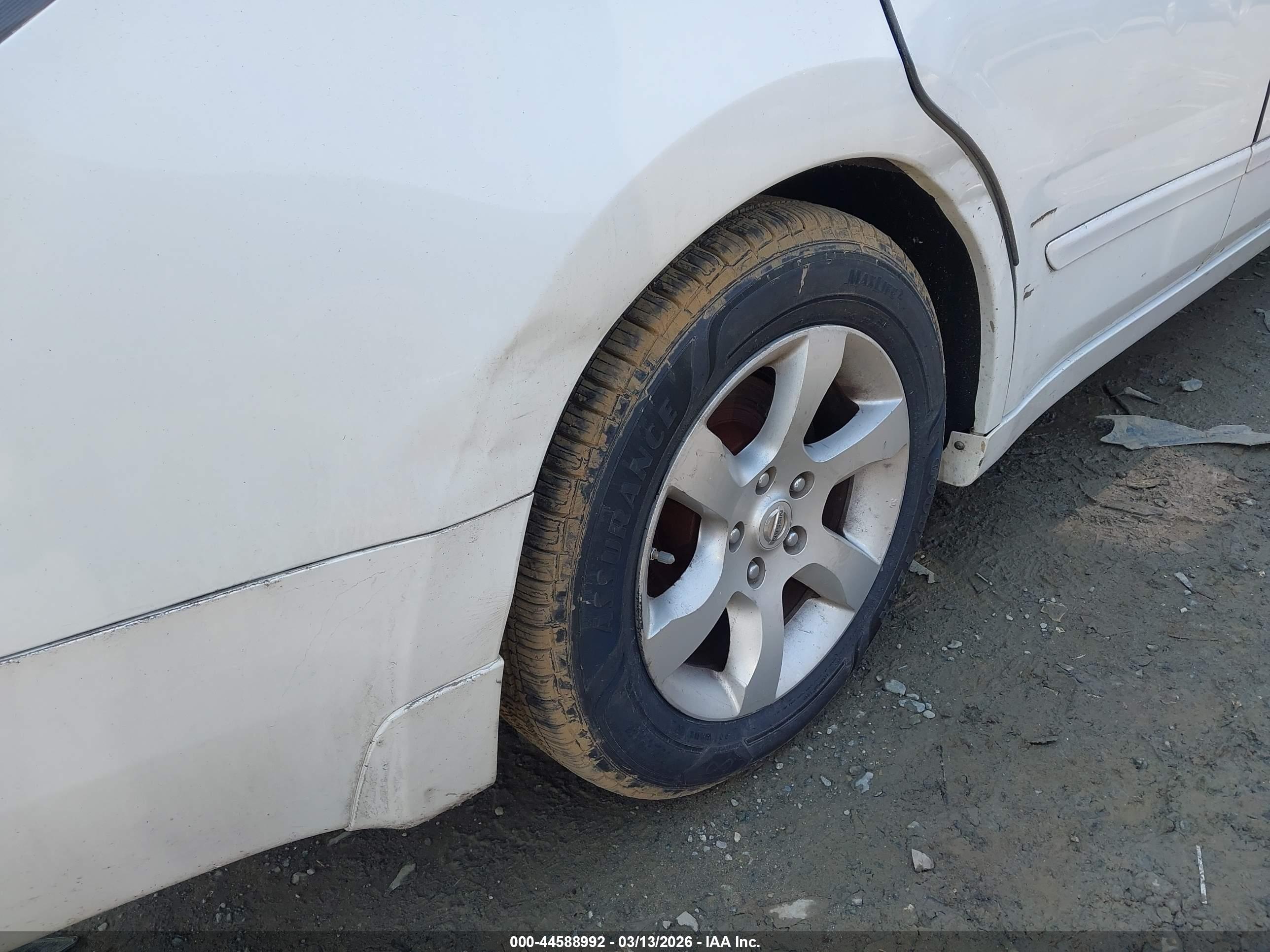 NISSAN ALTIMA image 6