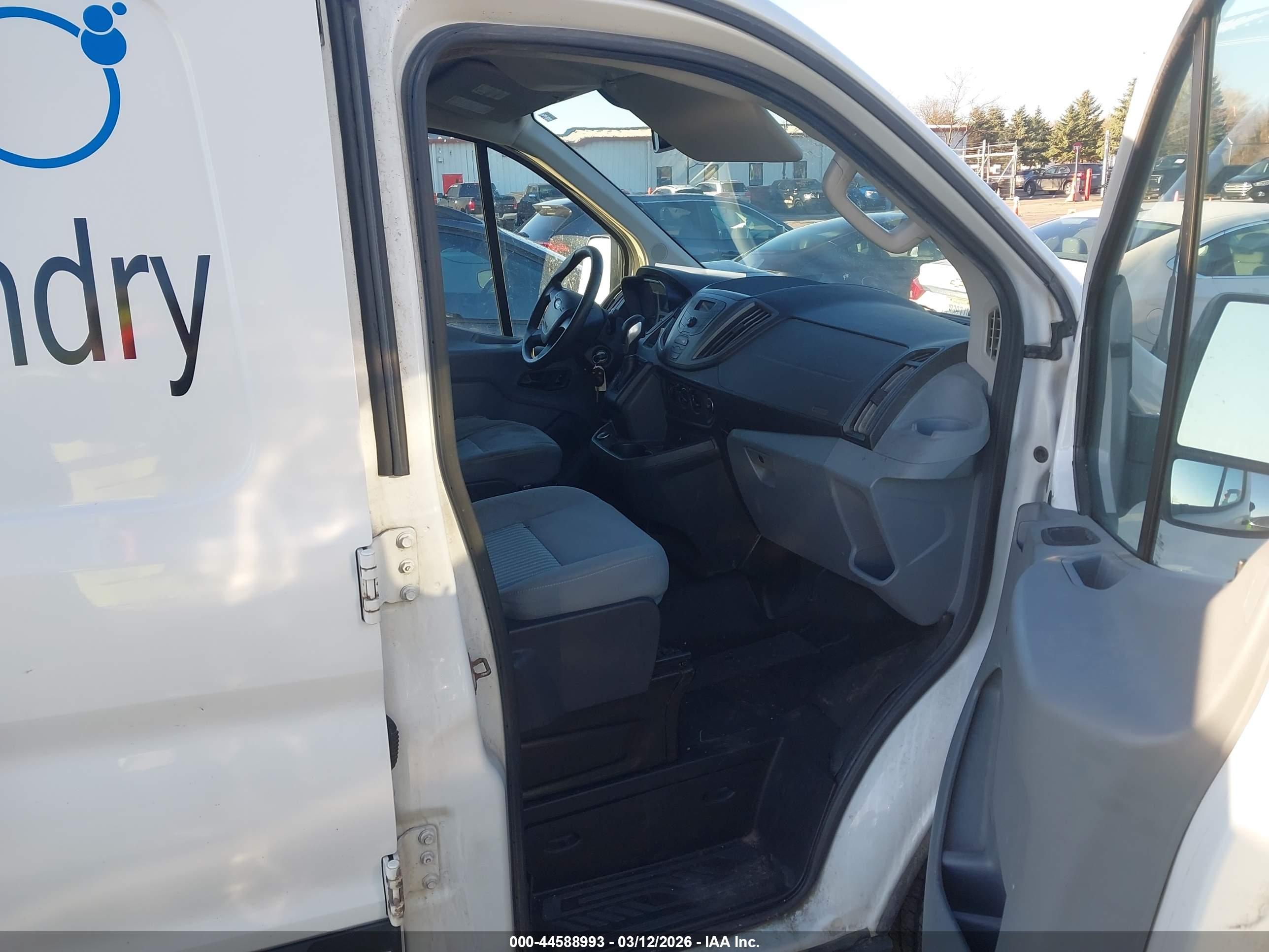 FORD TRANSIT-150 image 5