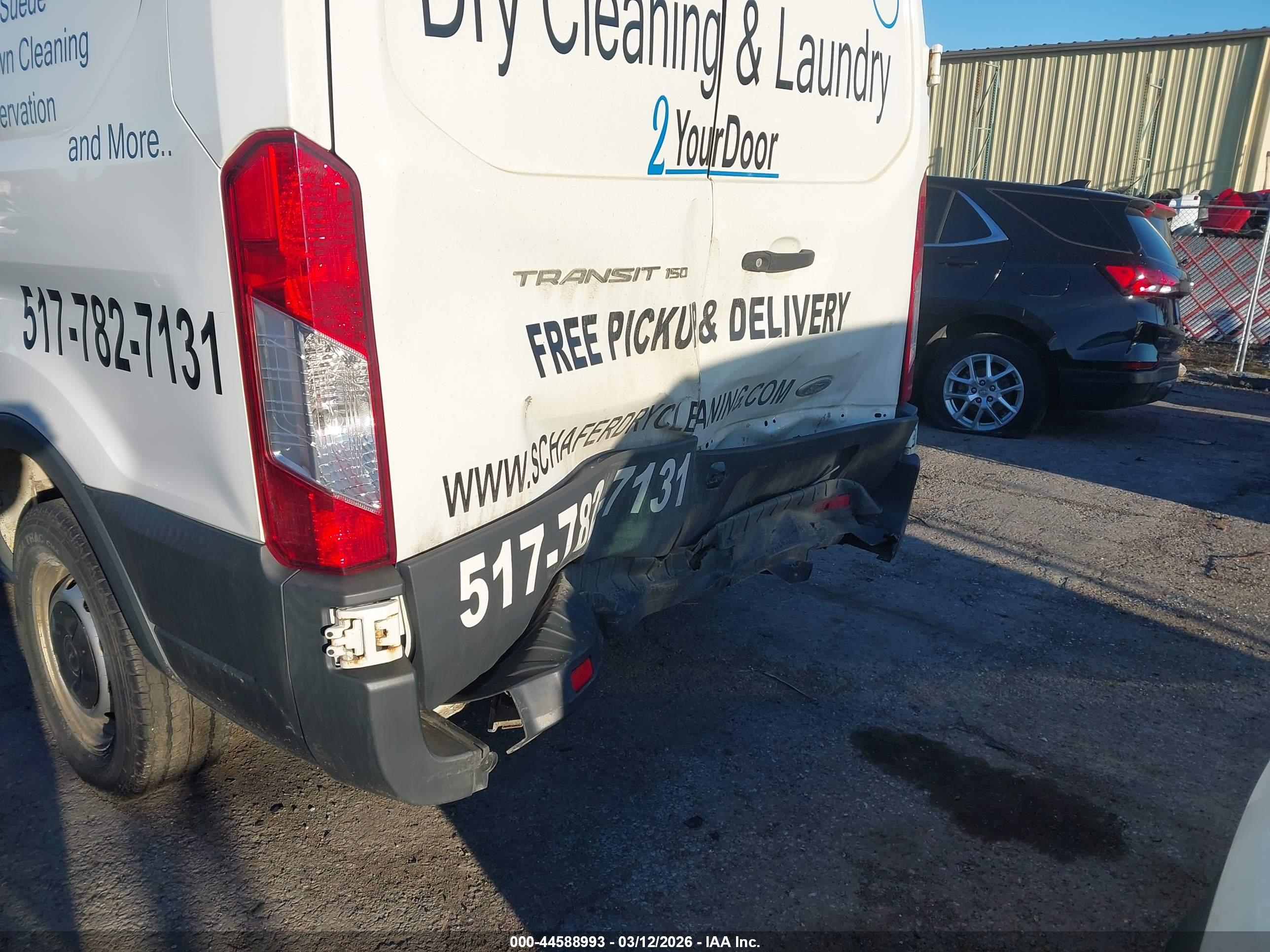 FORD TRANSIT-150 image 6